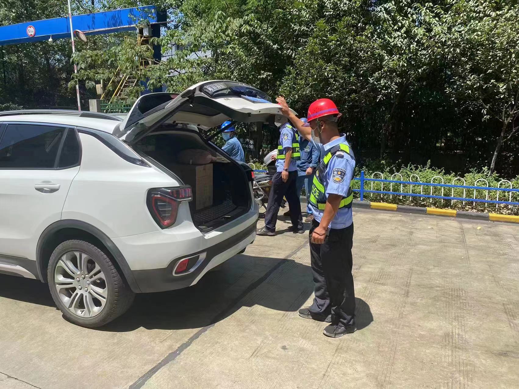 戰高溫 斗酷暑 保衛戰士無懼 “烤”驗 戰高溫 斗酷暑 保衛戰士無懼 “烤”驗