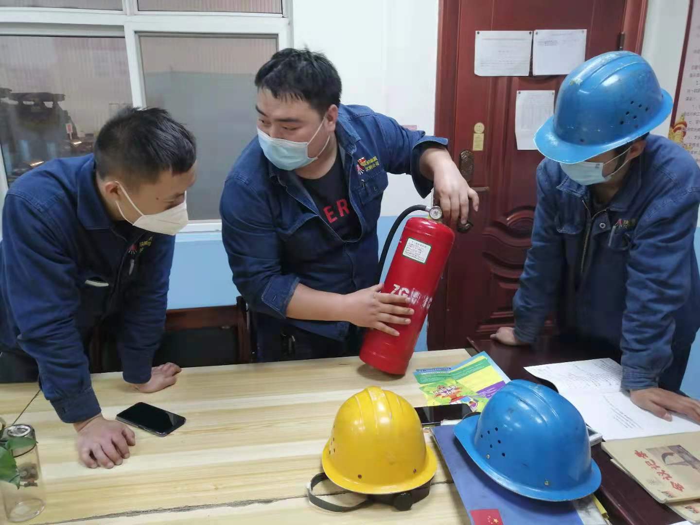 從“橄欖綠”到“軋鋼藍” 他的初心一直未變 從“橄欖綠”到“軋鋼藍” 他的初心一直未變