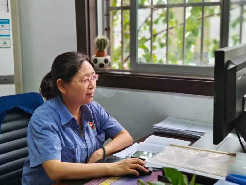 綜合管理戰線上的“女戰士” 綜合管理戰線上的“女戰士”