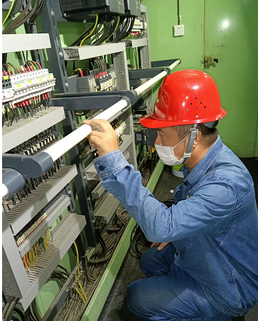 黨建引領(lǐng)爭先鋒 降本增效見行動 黨建引領(lǐng)爭先鋒 降本增效見行動