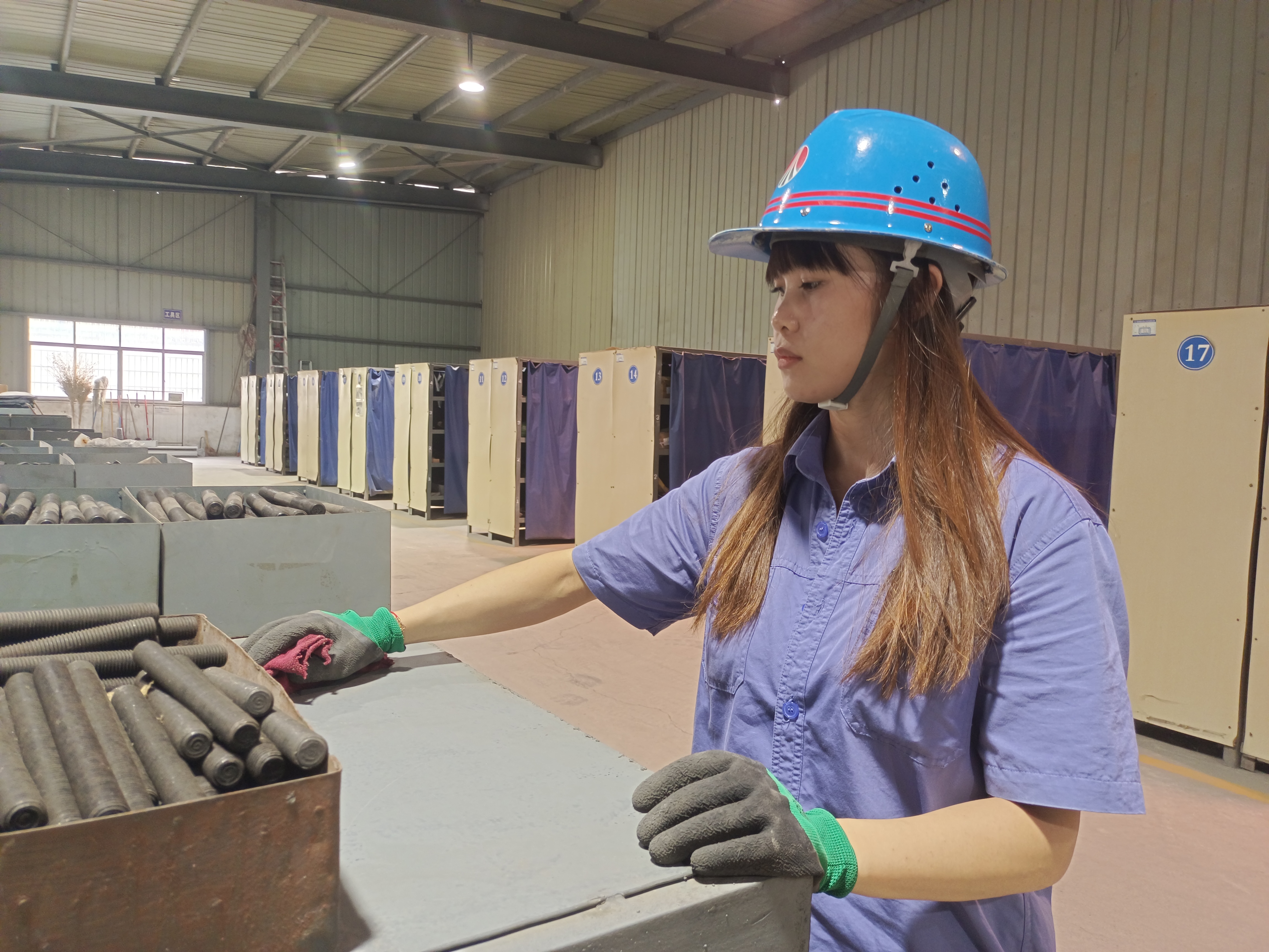 巾幗不讓須眉!物資管理“娘子軍”真贊 巾幗不讓須眉!物資管理“娘子軍”真贊