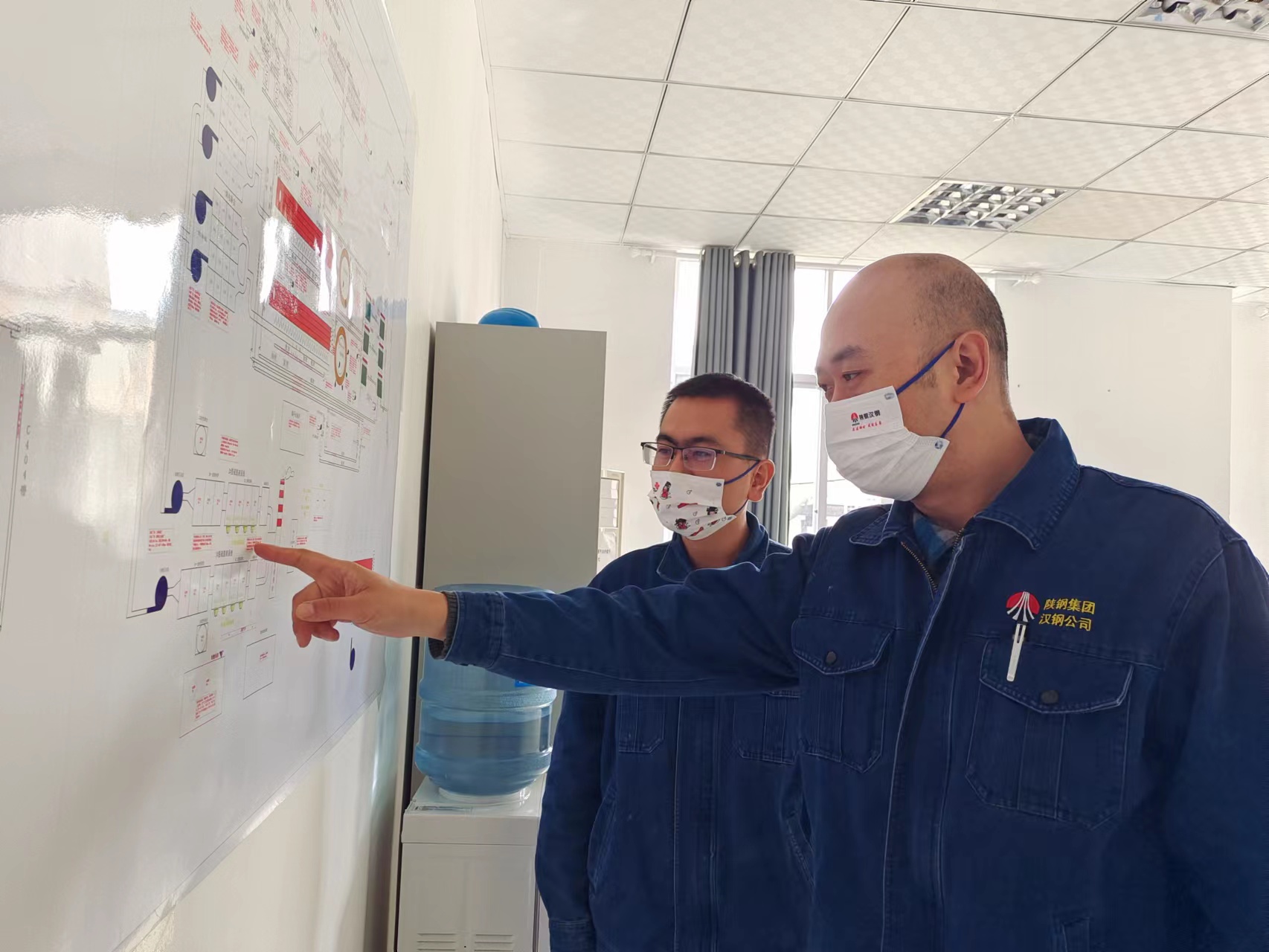 強抓管控，打好降本增效“金算盤”