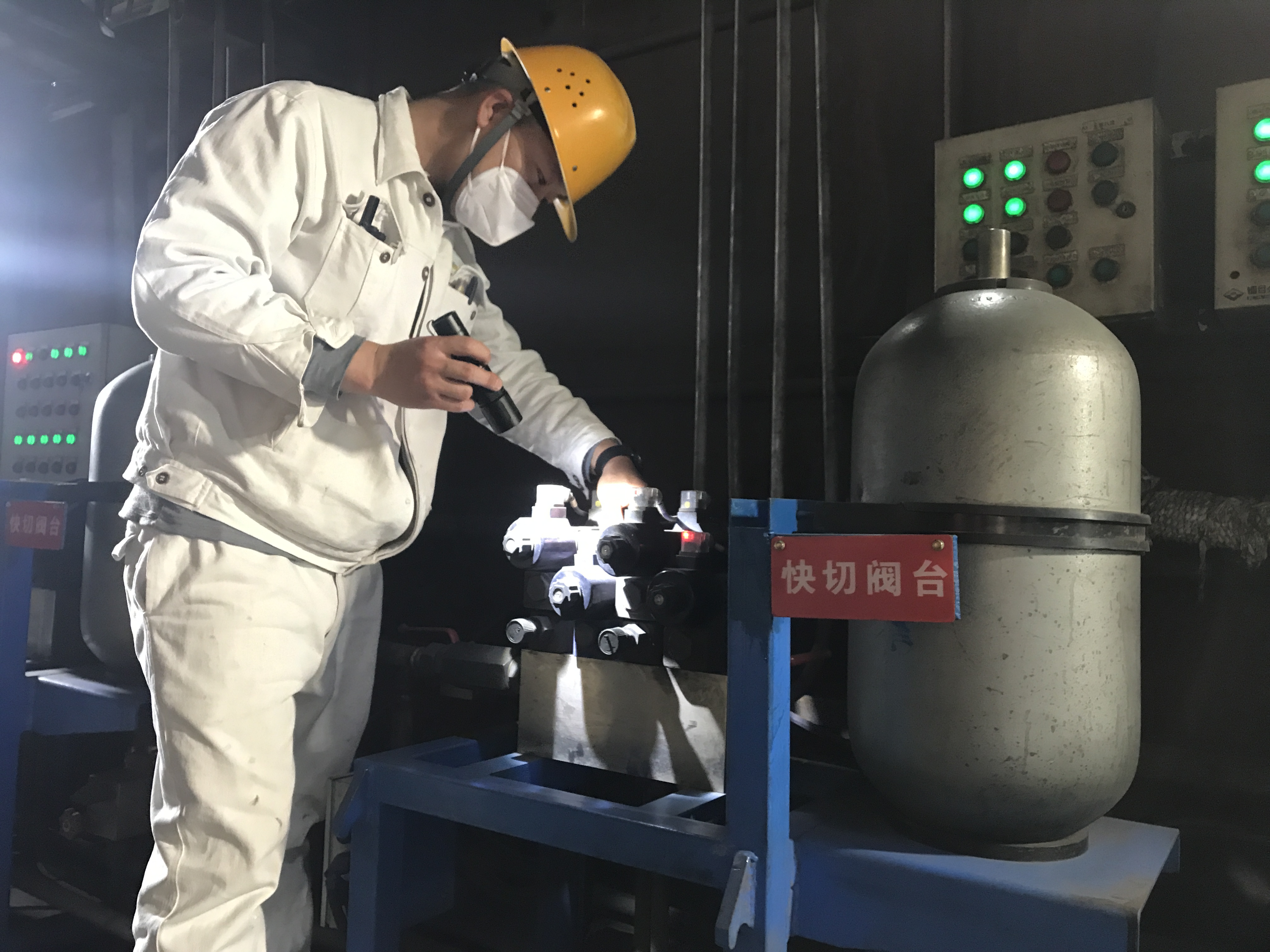 青春譜寫鋼鐵風采，責任筑牢安全防線 --記“2022年漢中市青年安全生產示范崗”漢鋼公司煉鋼廠連鑄車間