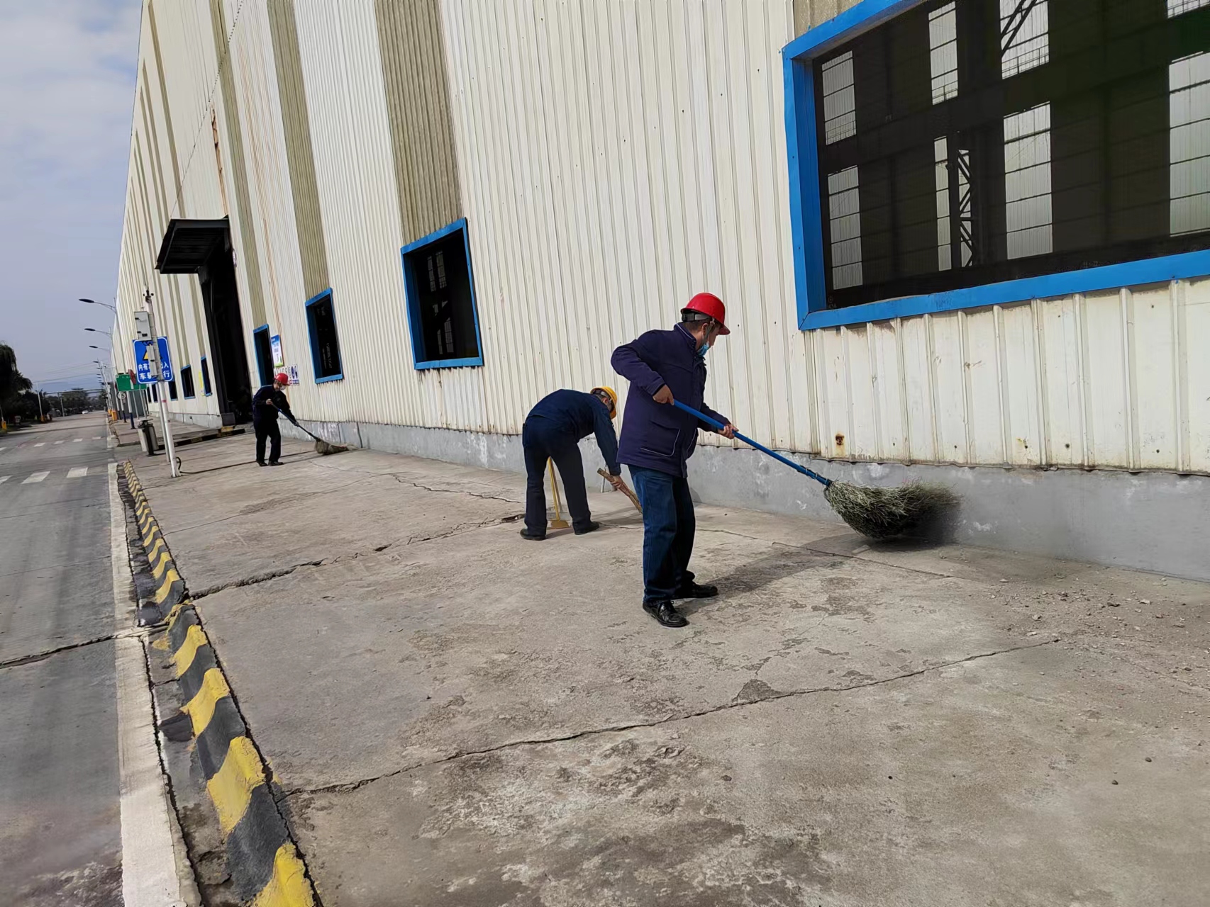 全員齊心協力   共建美麗漢鋼