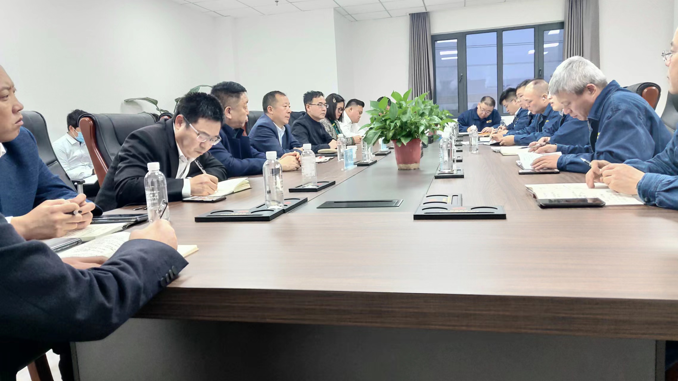 ���C�ƺ�ú�������L�T���ɣ��n�ǹ�˾���ո�������Ԭ��һ�е���˾��Մ