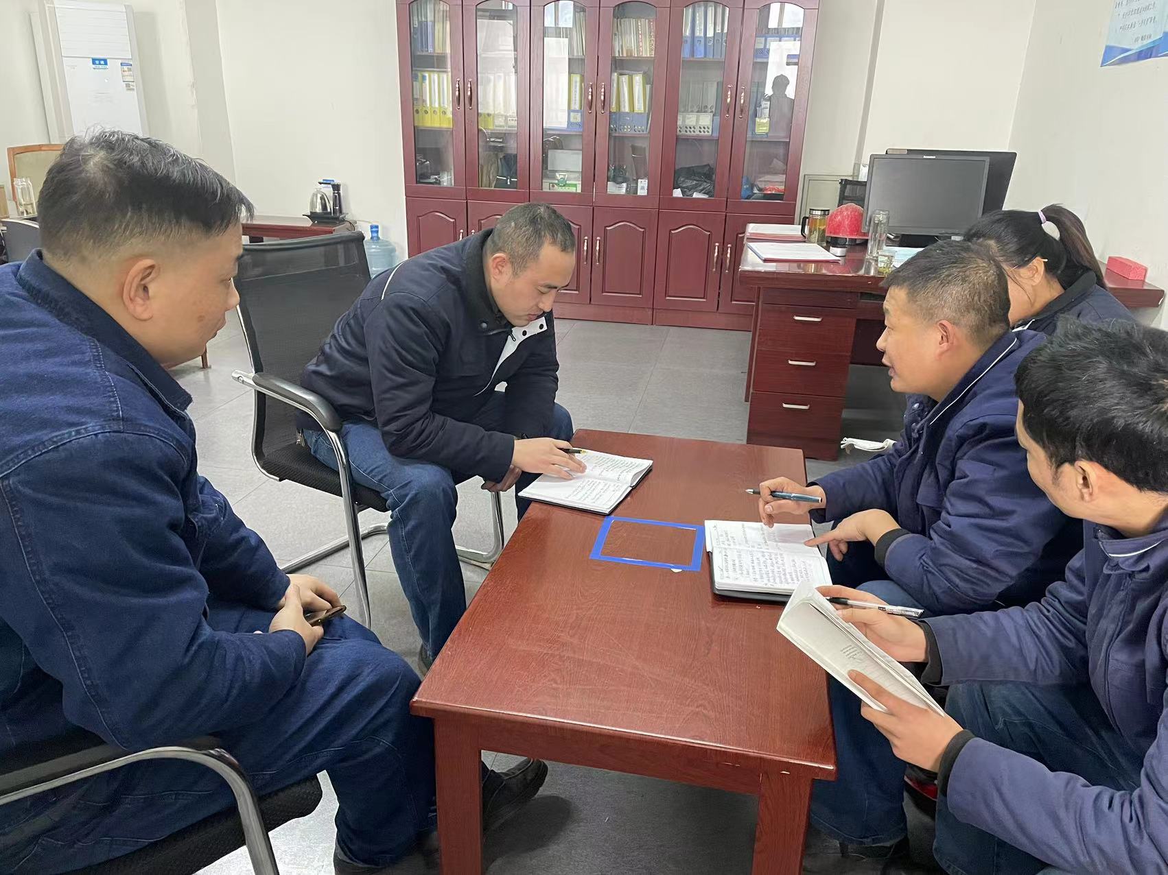 推動黨建與業務深度融合,實現“1+1>2” 推動黨建與業務深度融合,實現“1+1>2”