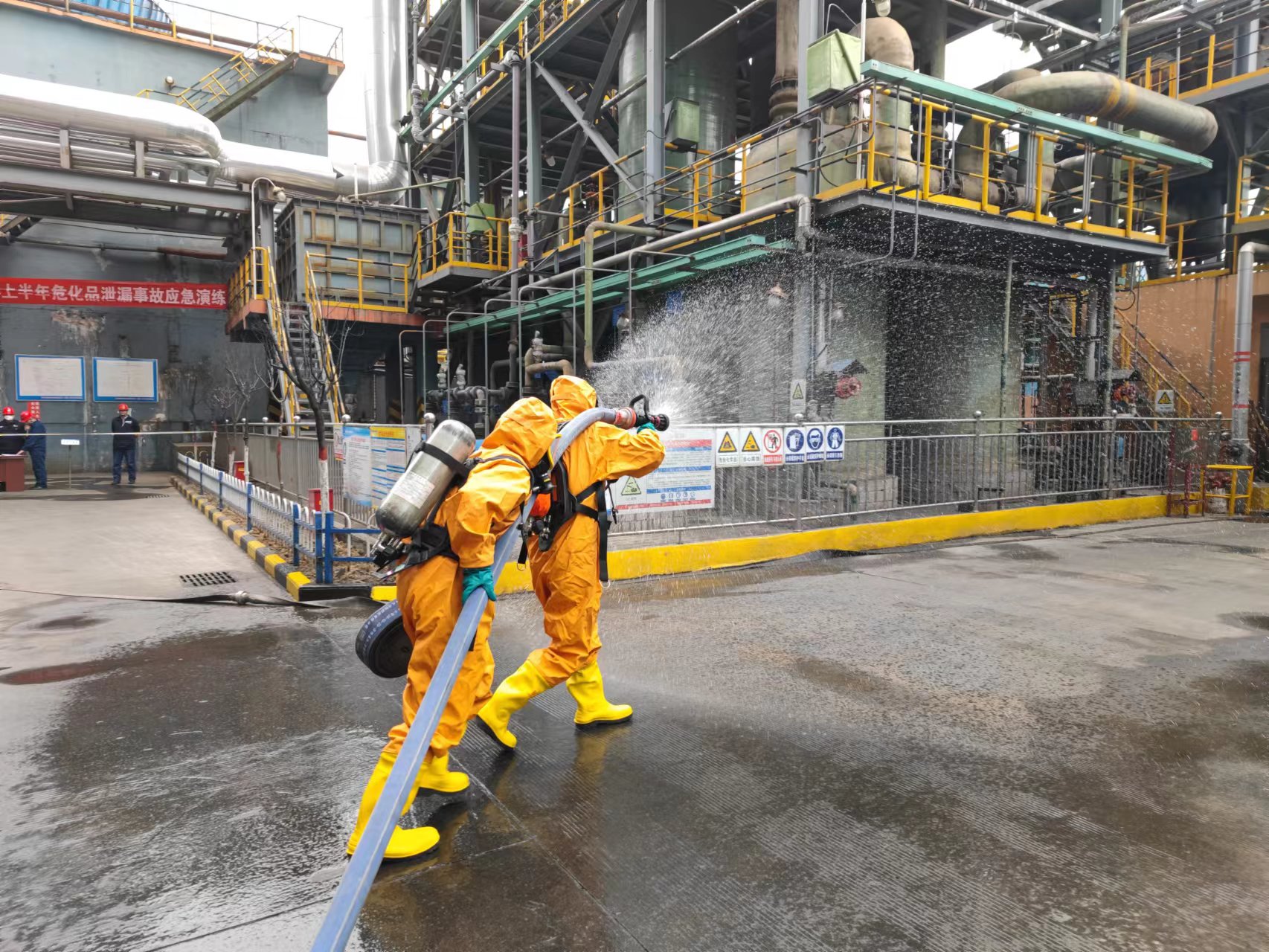 ���ݡ��顰���� ���ݡ��顰�𡱣�һ��ͻ�l�����ݾ��ڝh䓹�˾����