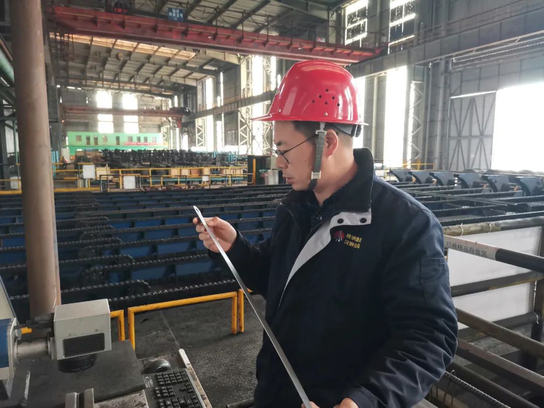 錘煉過硬作風 從“一線”找答案 錘煉過硬作風 從“一線”找答案