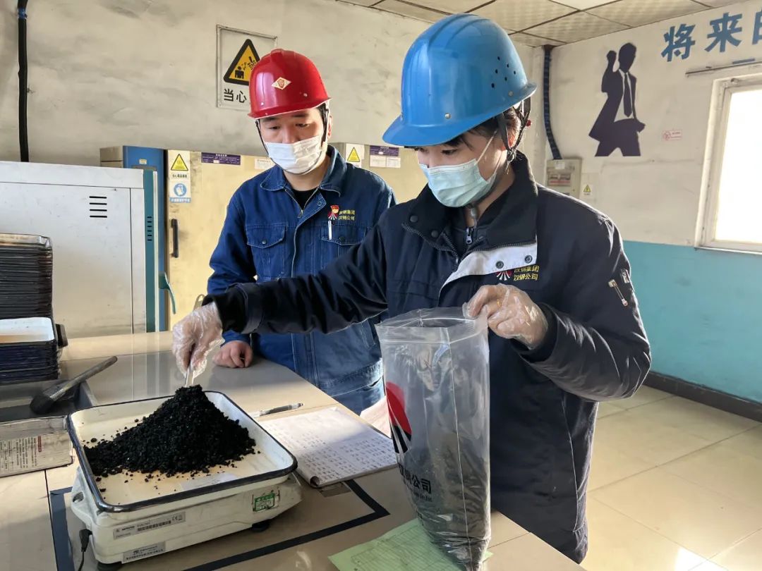 錘煉過硬作風 從“一線”找答案 錘煉過硬作風 從“一線”找答案