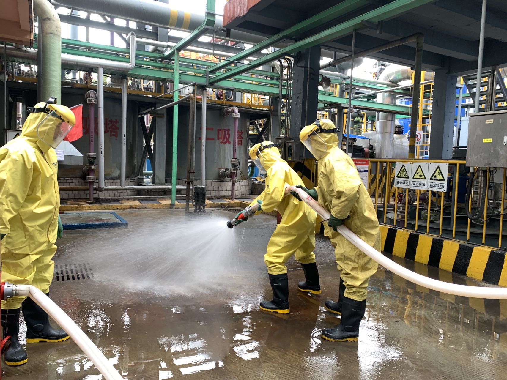 把“安全管理”這張網織密織實