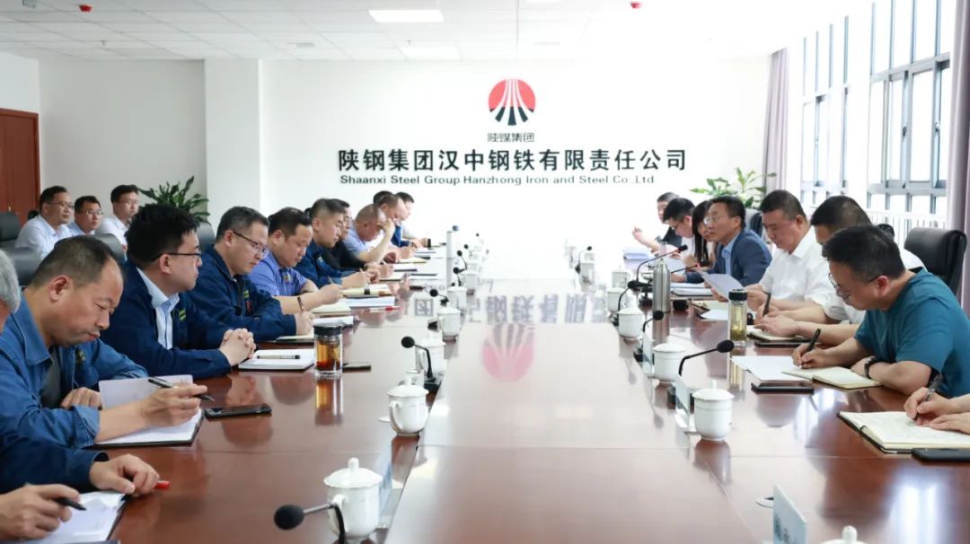 許曉增到漢鋼公司調研指導生產經營工作 許曉增到漢鋼公司調研指導生產經營工作