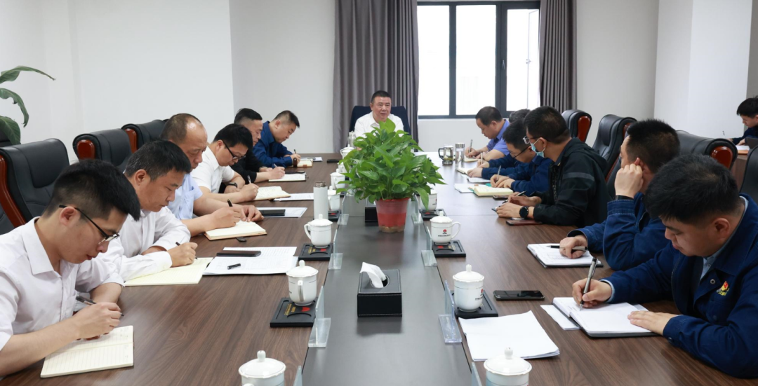 許曉增到漢鋼公司調研指導生產經營工作 許曉增到漢鋼公司調研指導生產經營工作