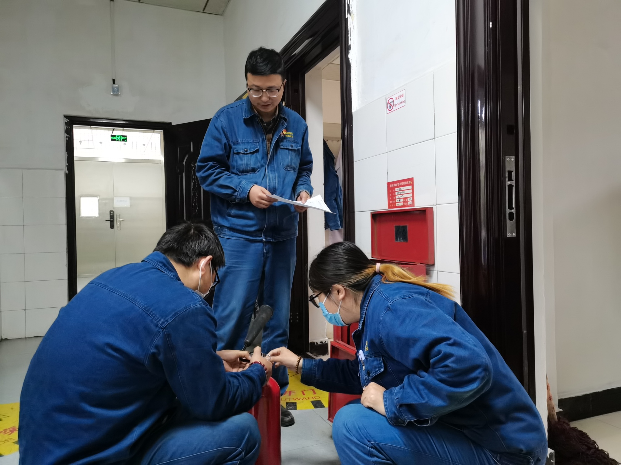 ����·���M(j��n)�����ΰ�ȫ������������