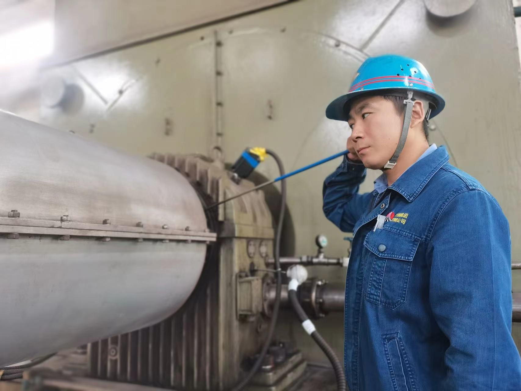 有一種夏日風景線叫“戰高溫” 有一種夏日風景線叫“戰高溫”