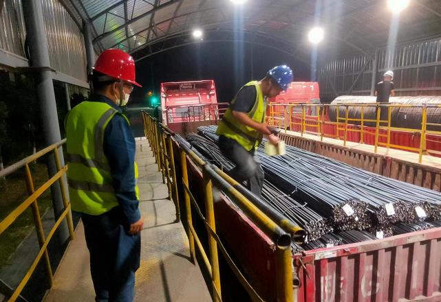 物流中心：關注細節 “贏”質量   夯實“禹龍”品牌根基