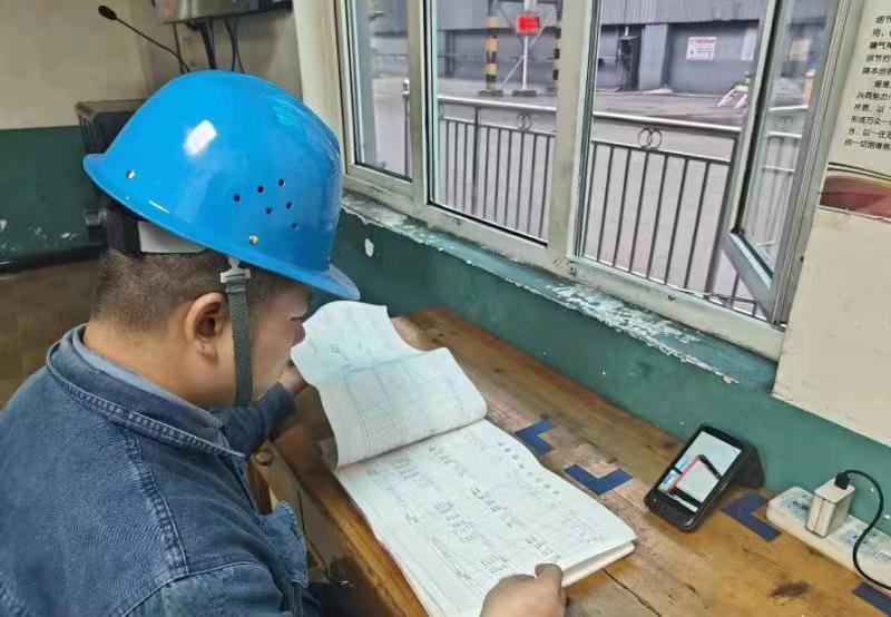 ��ͨ�V��С���