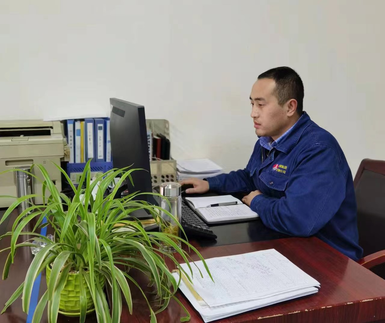 瞧瞧這位百煉成鋼的創新能手 瞧瞧這位百煉成鋼的創新能手