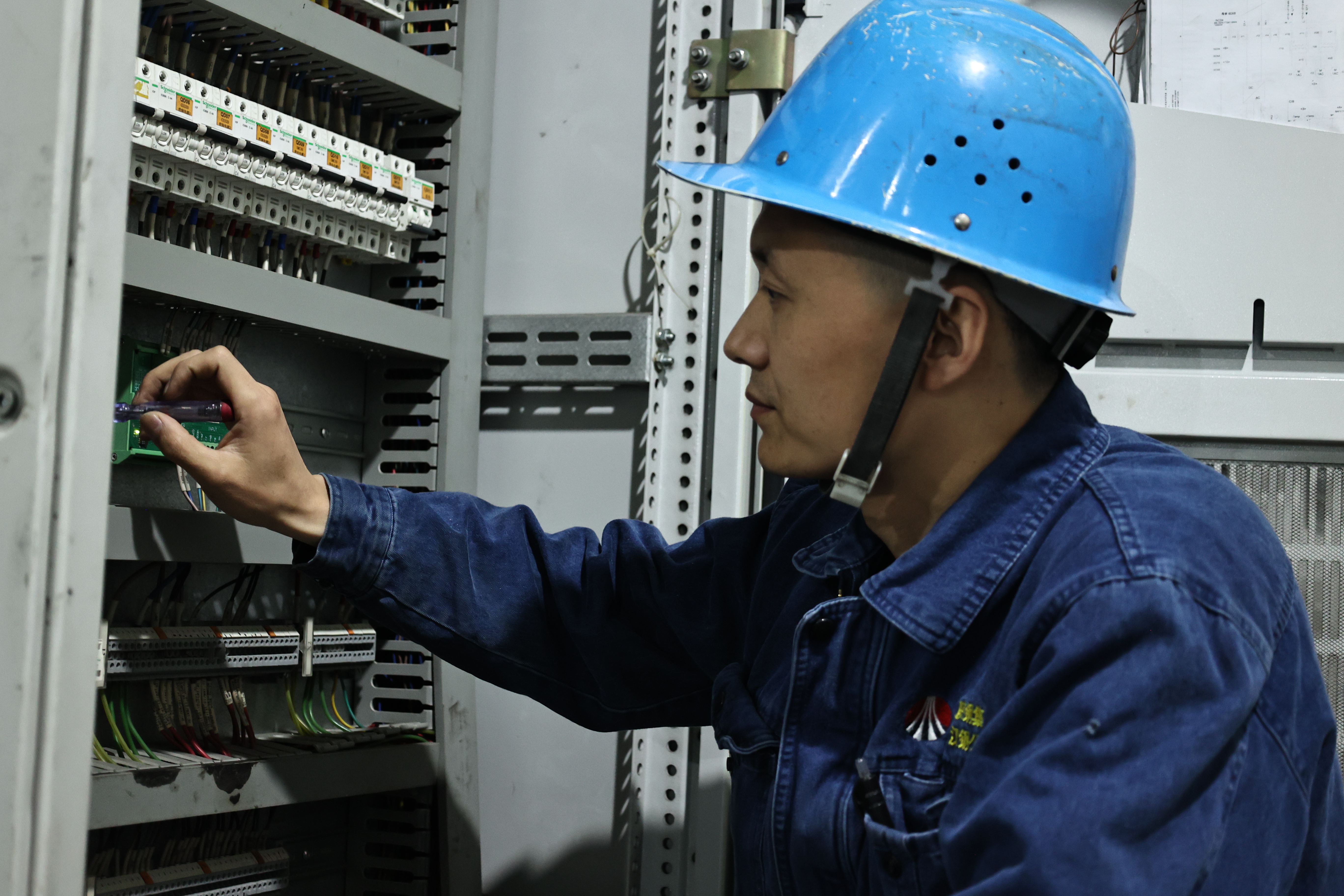 ���ĳɾ͉���  ���ɕ�����������ӛ�ھŌá��䓱������g��Ԫ���