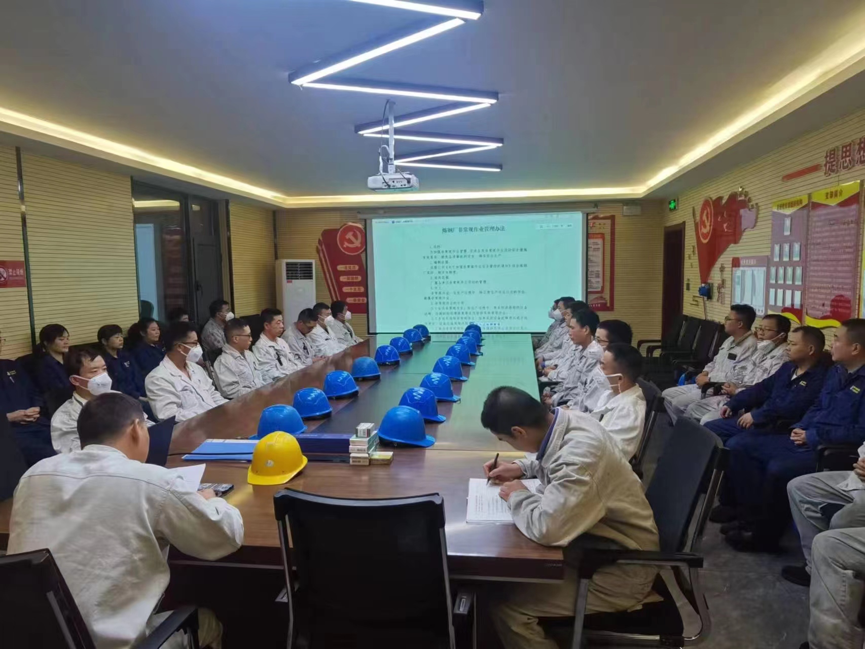 戰(zhàn)高溫，守一線，絲絲清涼入心田