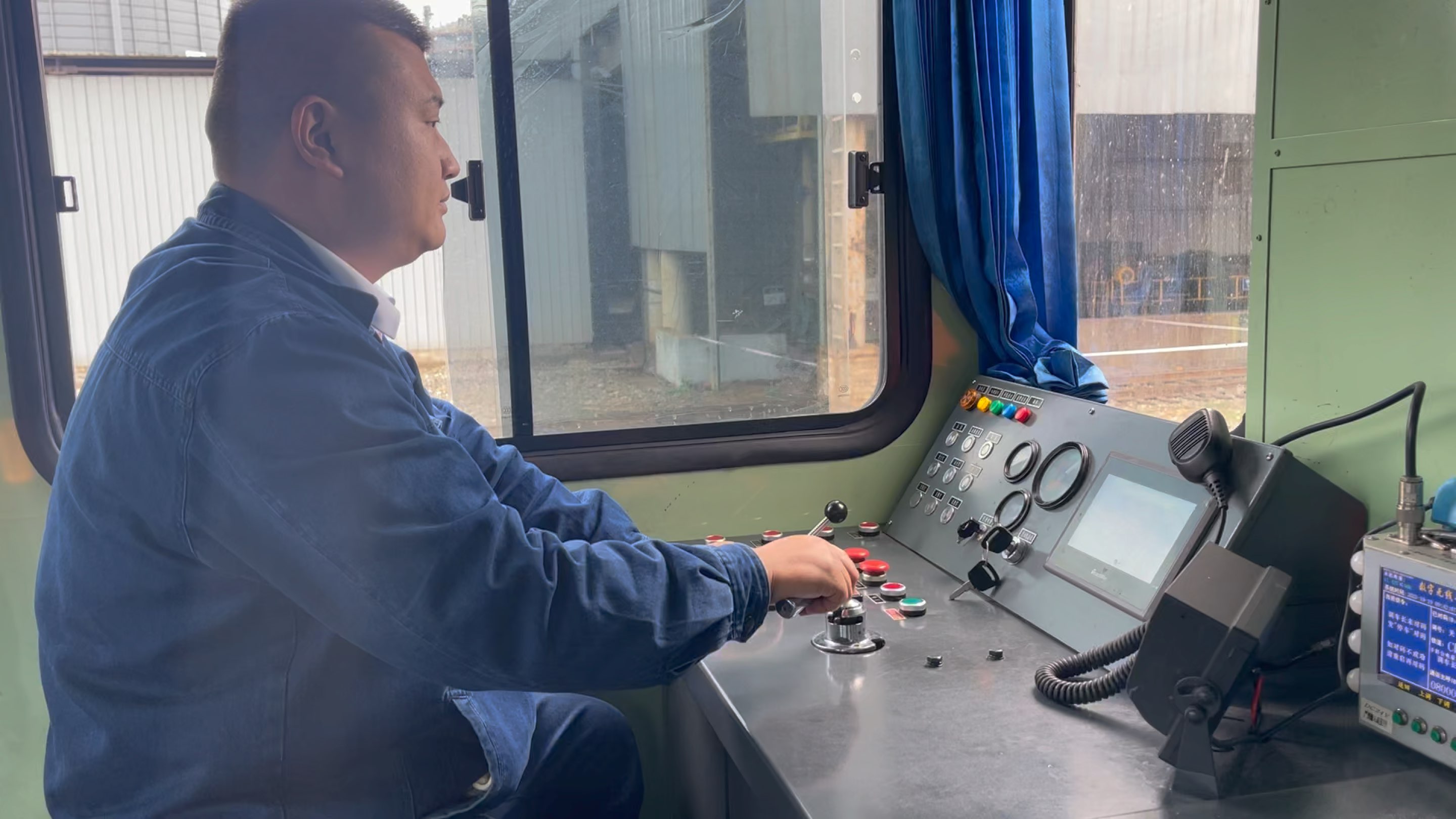 һ�����Ⱦ����ġ���Ԫ������ِ