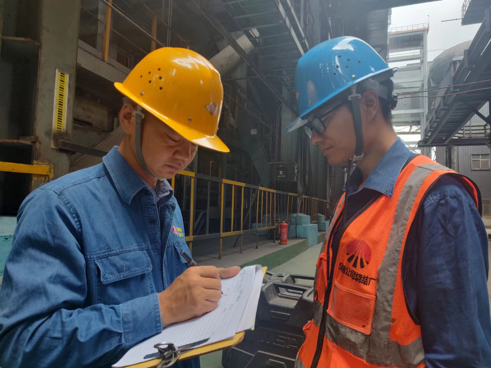 當(dāng)“網(wǎng)絡(luò)熱詞”撞上燒結(jié)人 當(dāng)“網(wǎng)絡(luò)熱詞”撞上燒結(jié)人