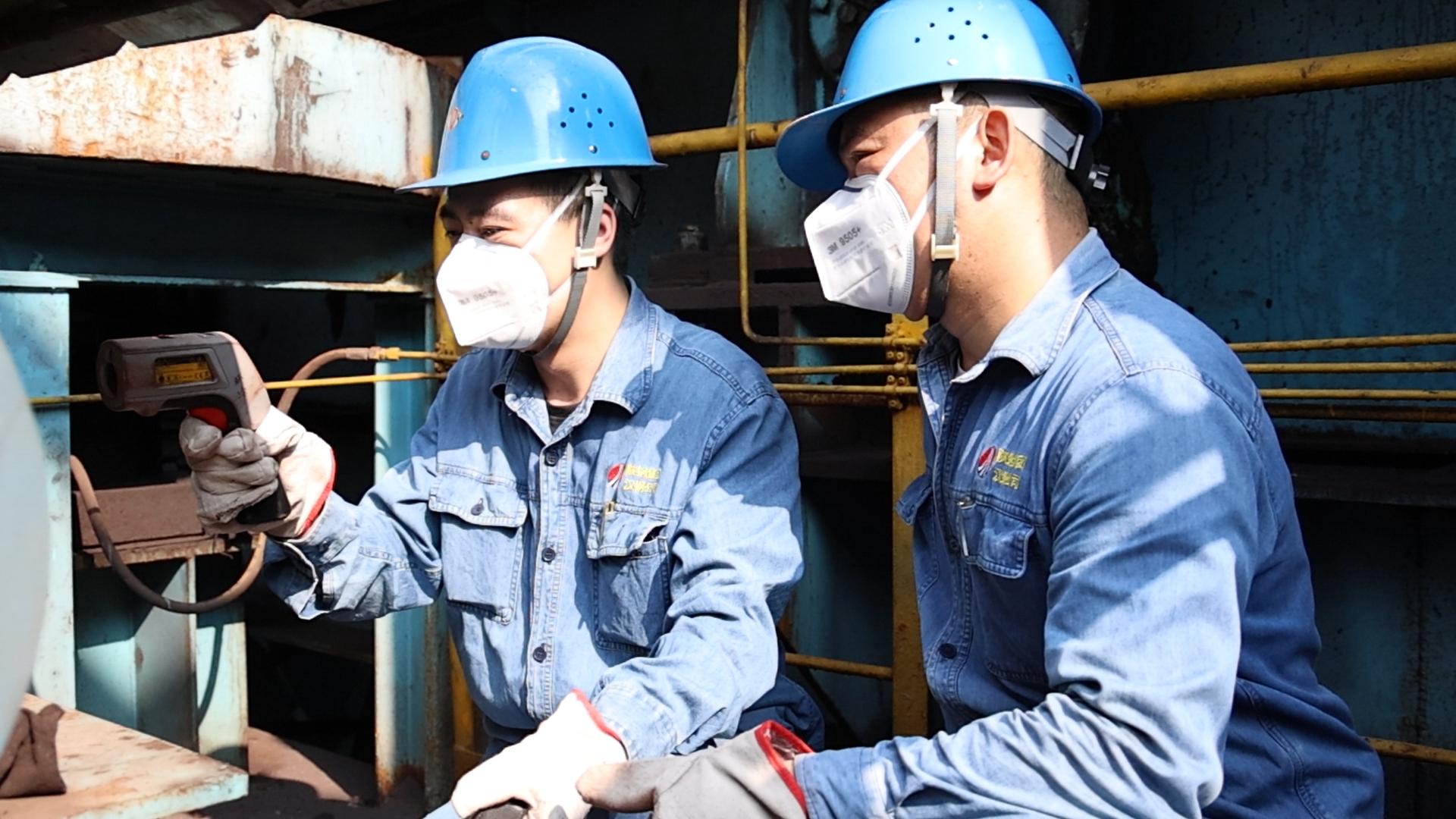 黨建引領 組織搭臺 凝心聚力辦實事 黨建引領 組織搭臺 凝心聚力辦實事