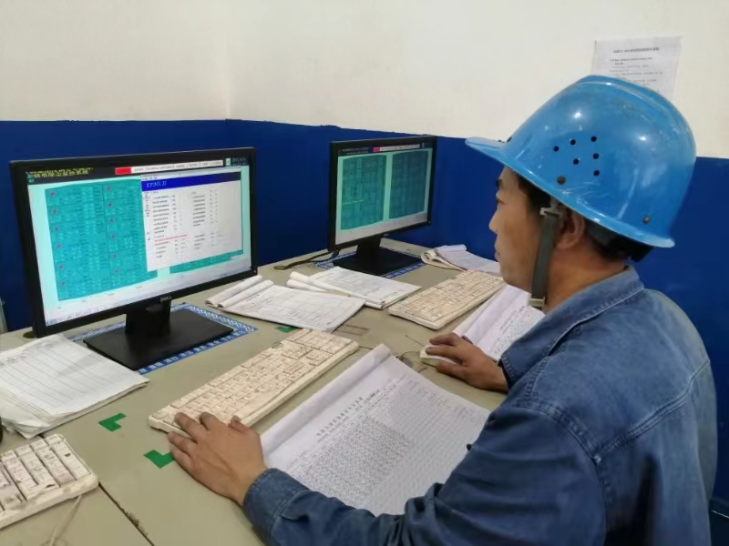 “青”力“青”為 錘煉一流團隊 —記2022 年度全國鋼鐵行業(yè)“青安杯”競賽最佳青年安全監(jiān)督崗燒結廠維修車間 “青”力“青”為 錘煉一流團隊 —記2022 年度全國鋼鐵行業(yè)“青安杯”競賽最佳青年安全監(jiān)督崗燒結廠維修車間