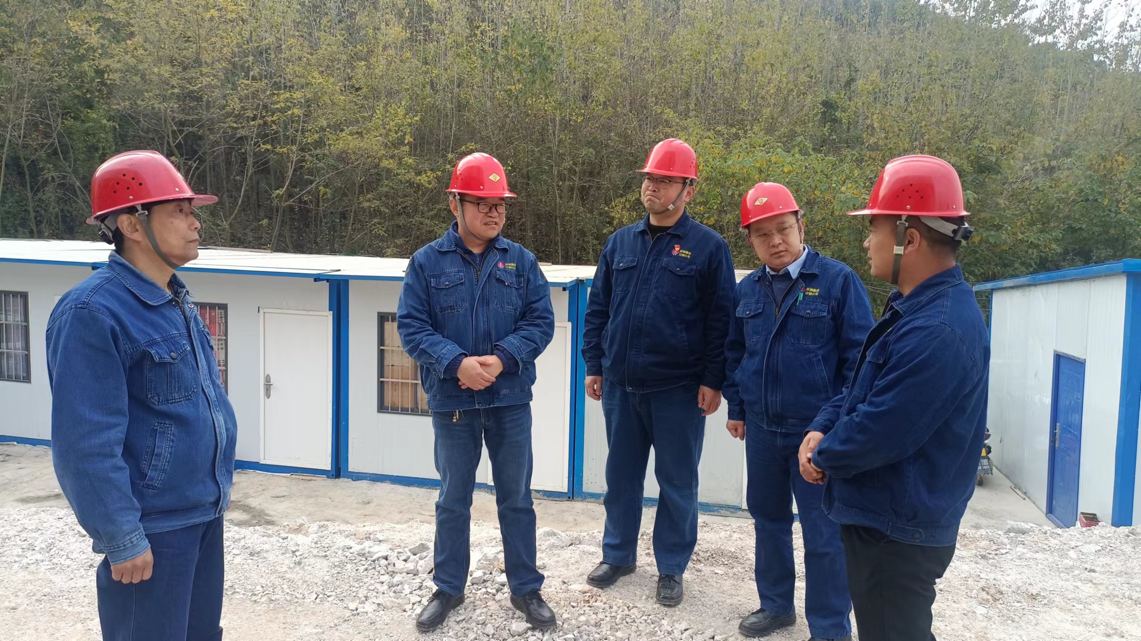 黨建“執筆”繪制設備管理“三色圖” 黨建“執筆”繪制設備管理“三色圖”