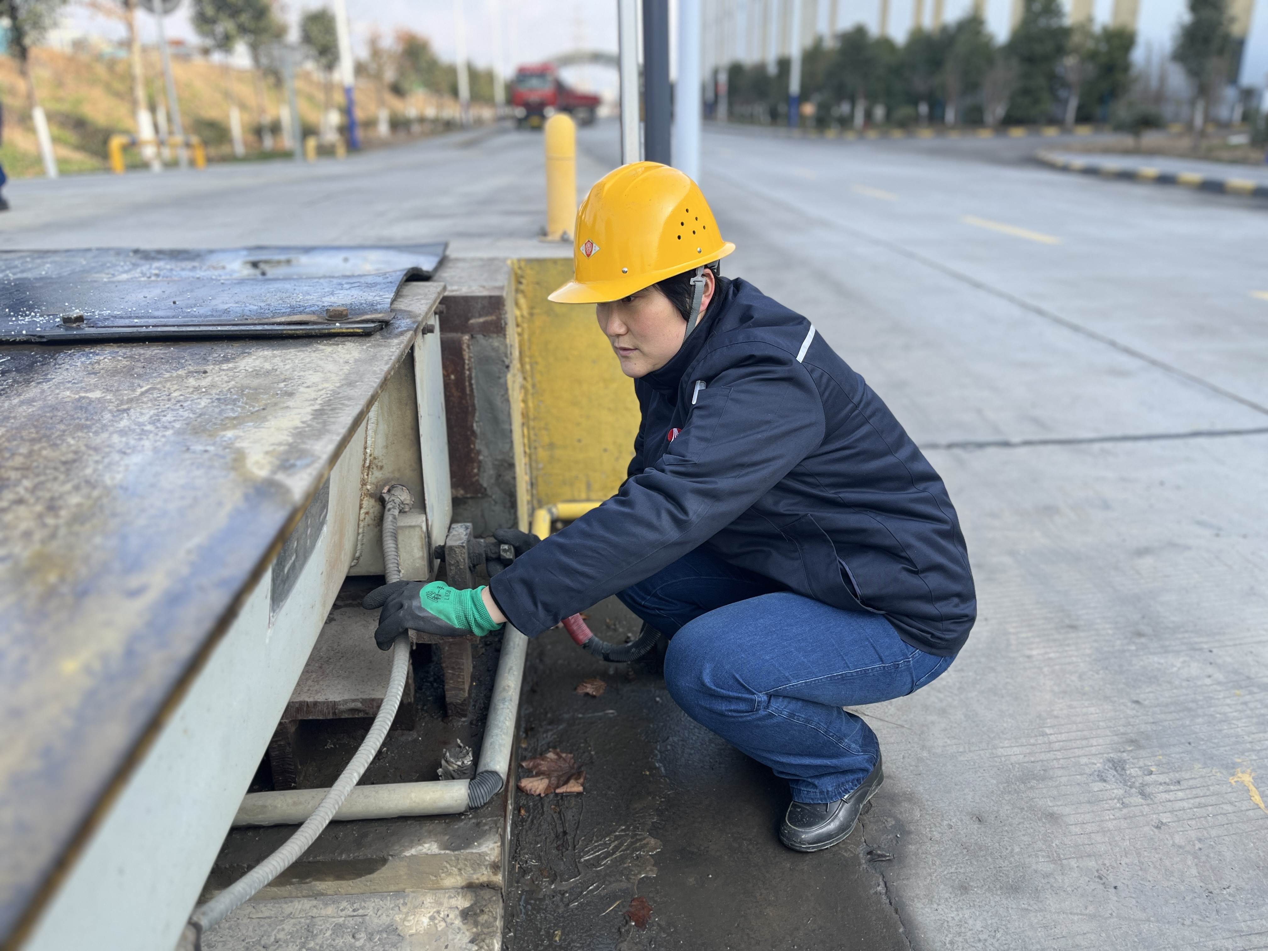 �W�W�l(f��)��ġ��z���{����