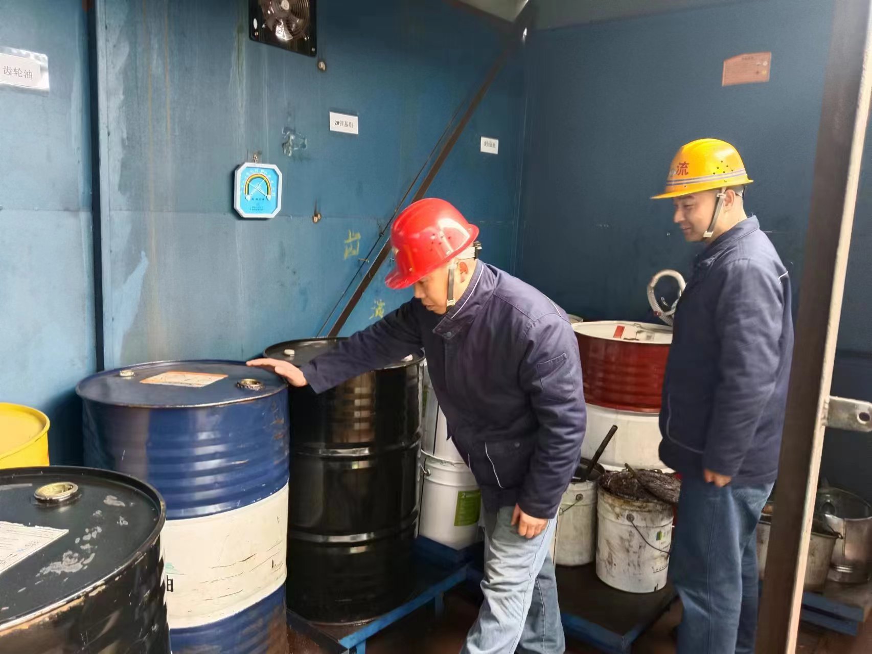 ���n��������������������Q�����¡�