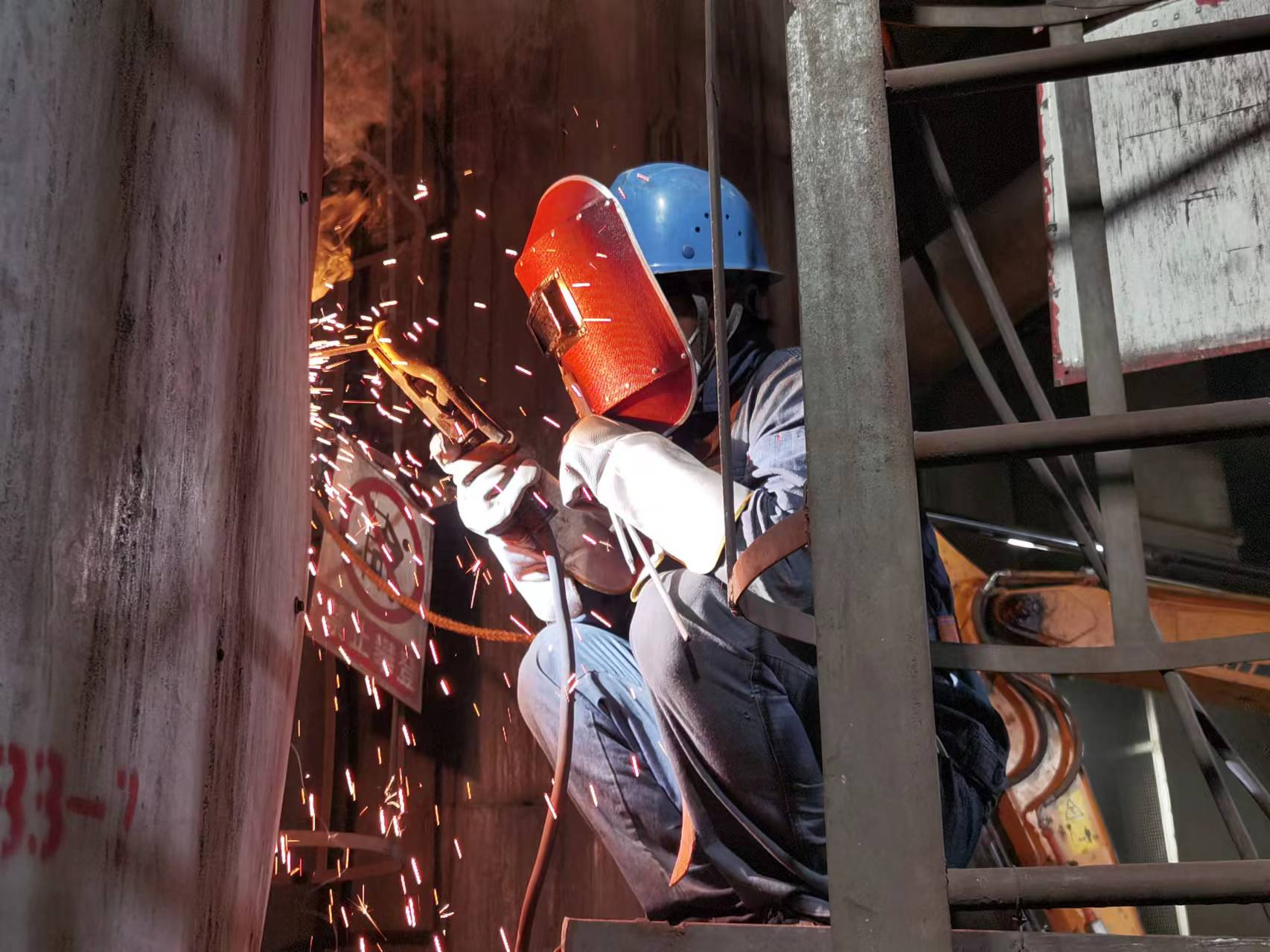 �Ҝʄ�Ч�������c������ͨ���������}�j��