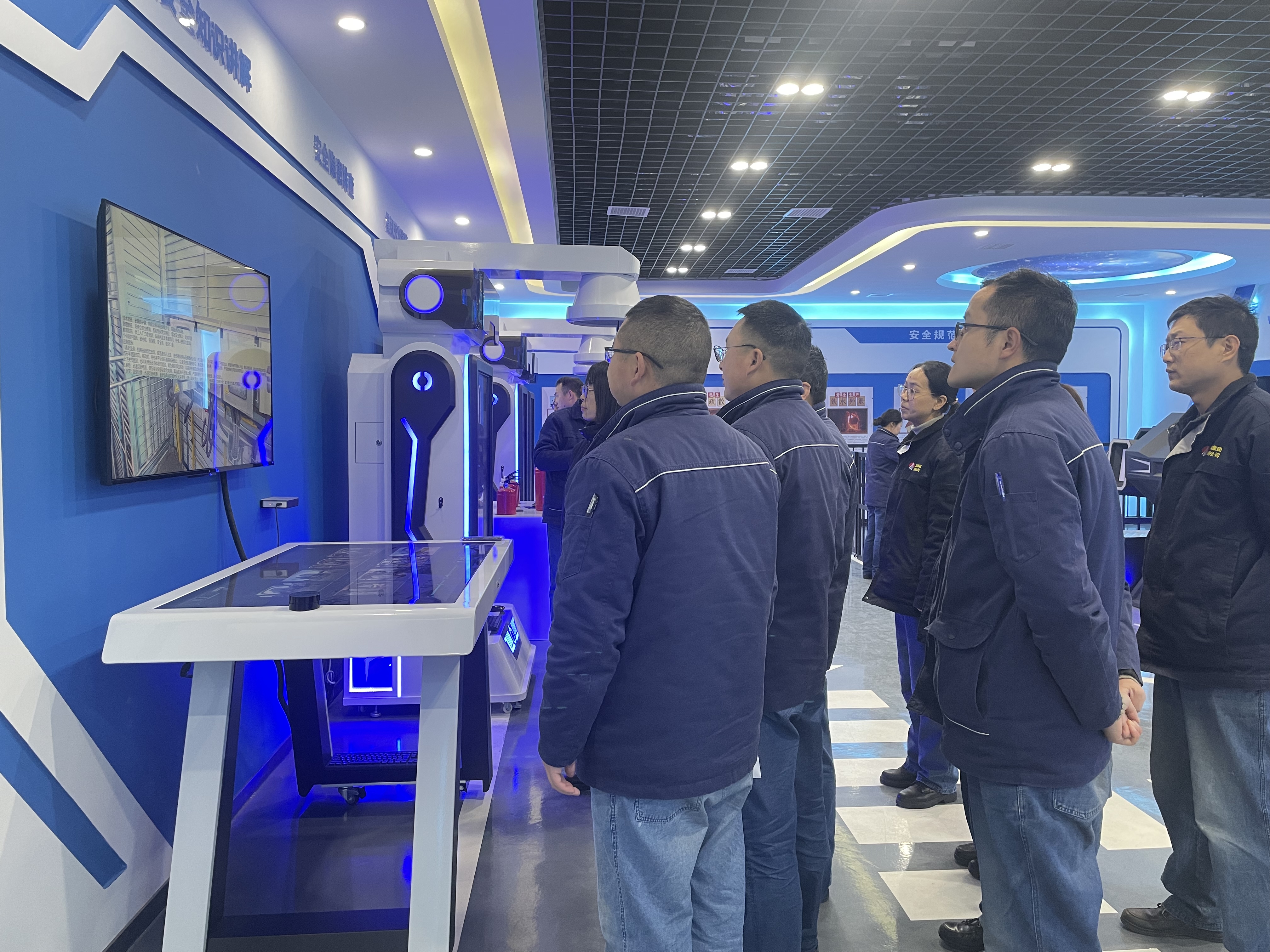 ��픸�˜ʡ��M���B ����M�M����ȫ�С�