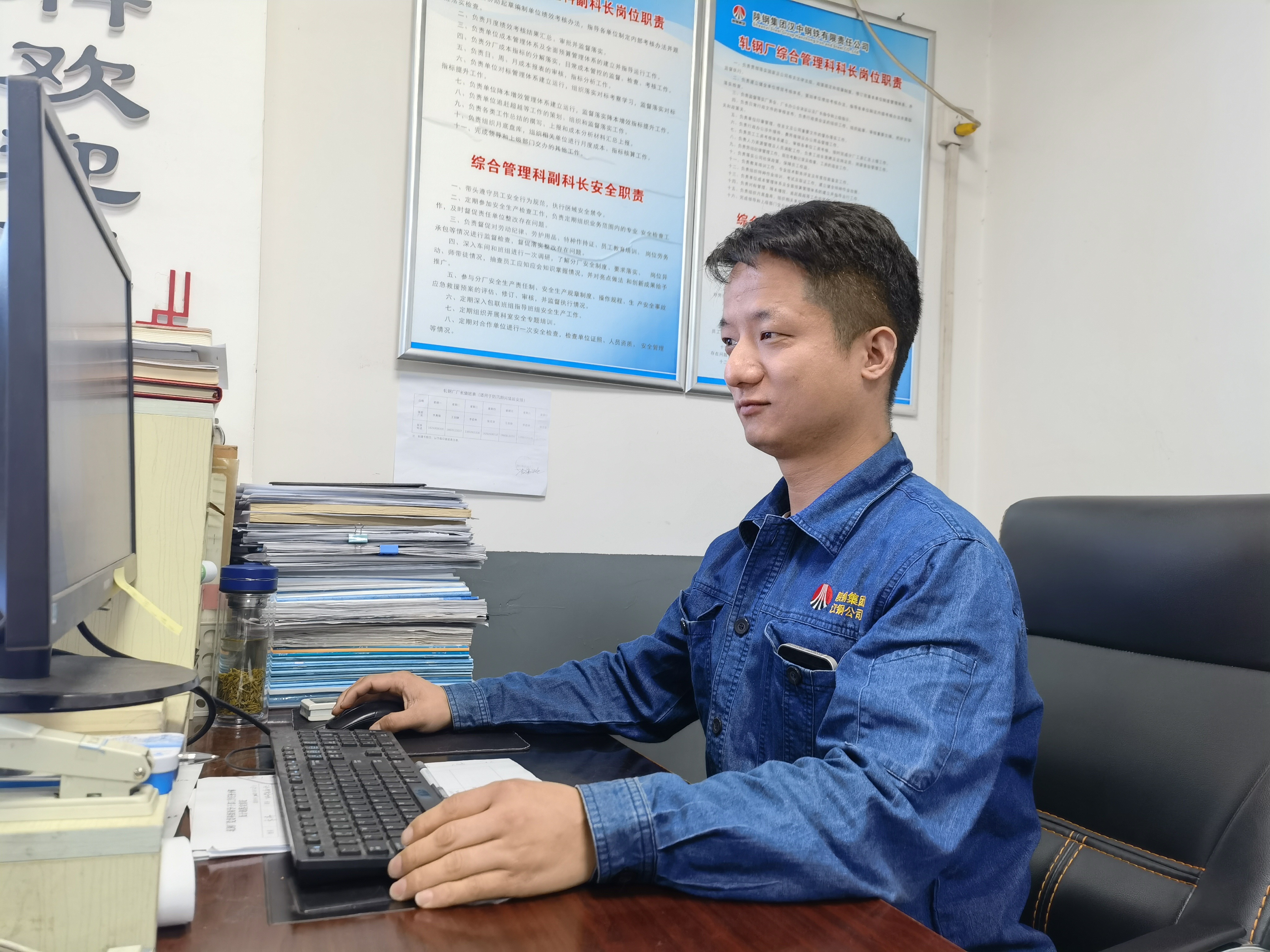 筆耕不輟再前行 做講好基層故事的“有心人” 筆耕不輟再前行 做講好基層故事的“有心人”