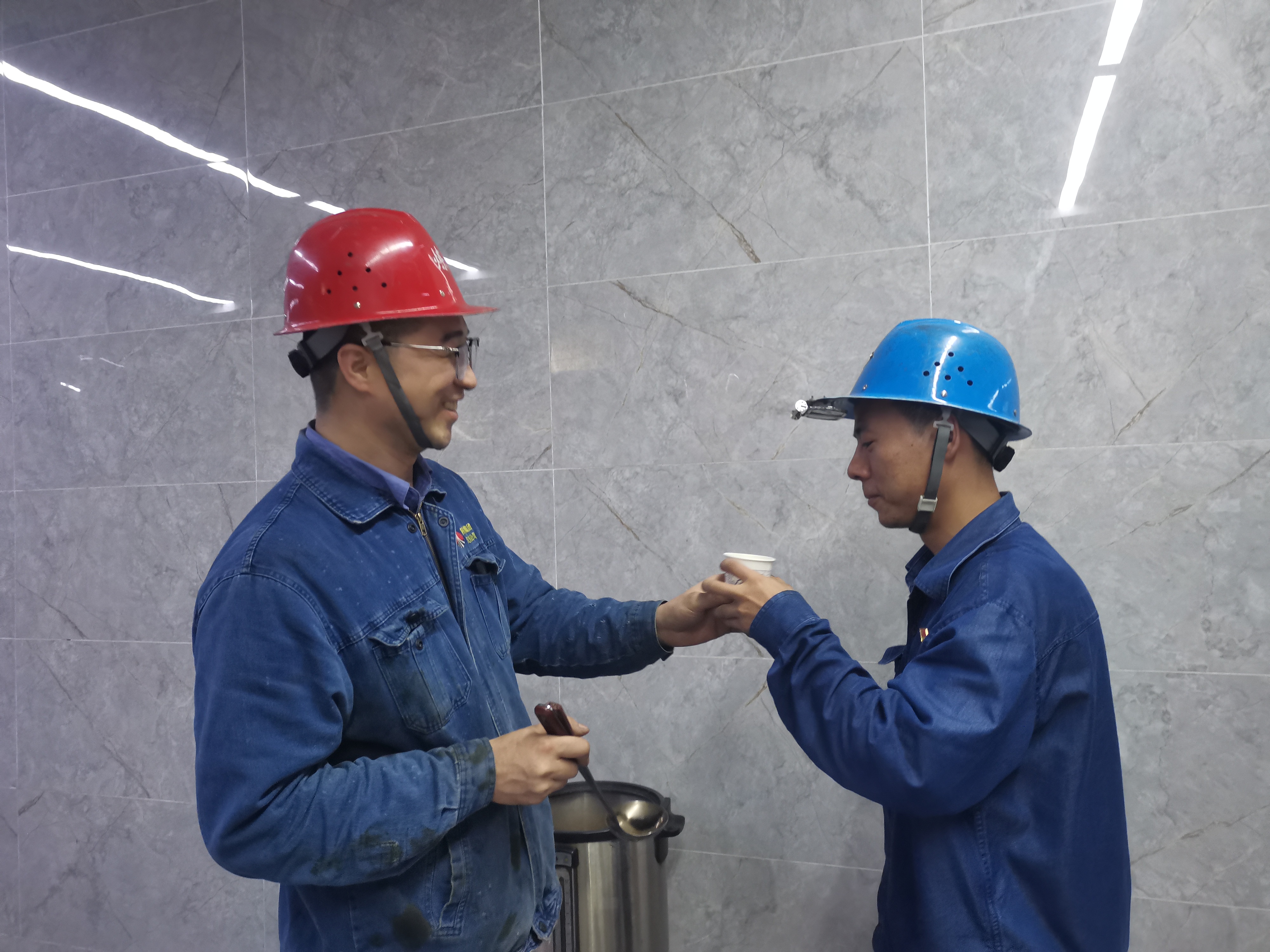 ��÷���ء����ֽ��������^���ա��˟��P��