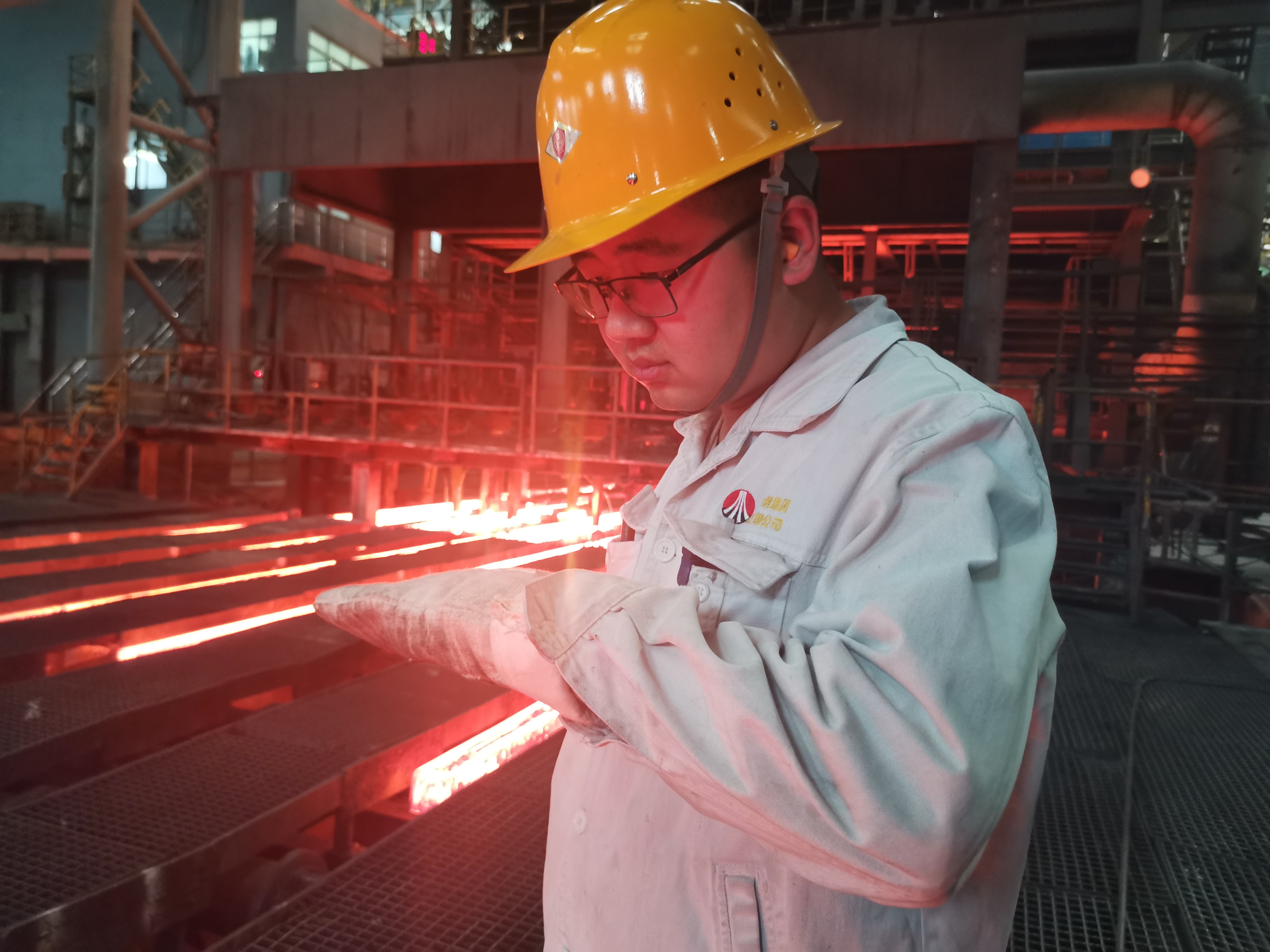 看,鋼鐵人的專屬“標簽” 看,鋼鐵人的專屬“標簽”