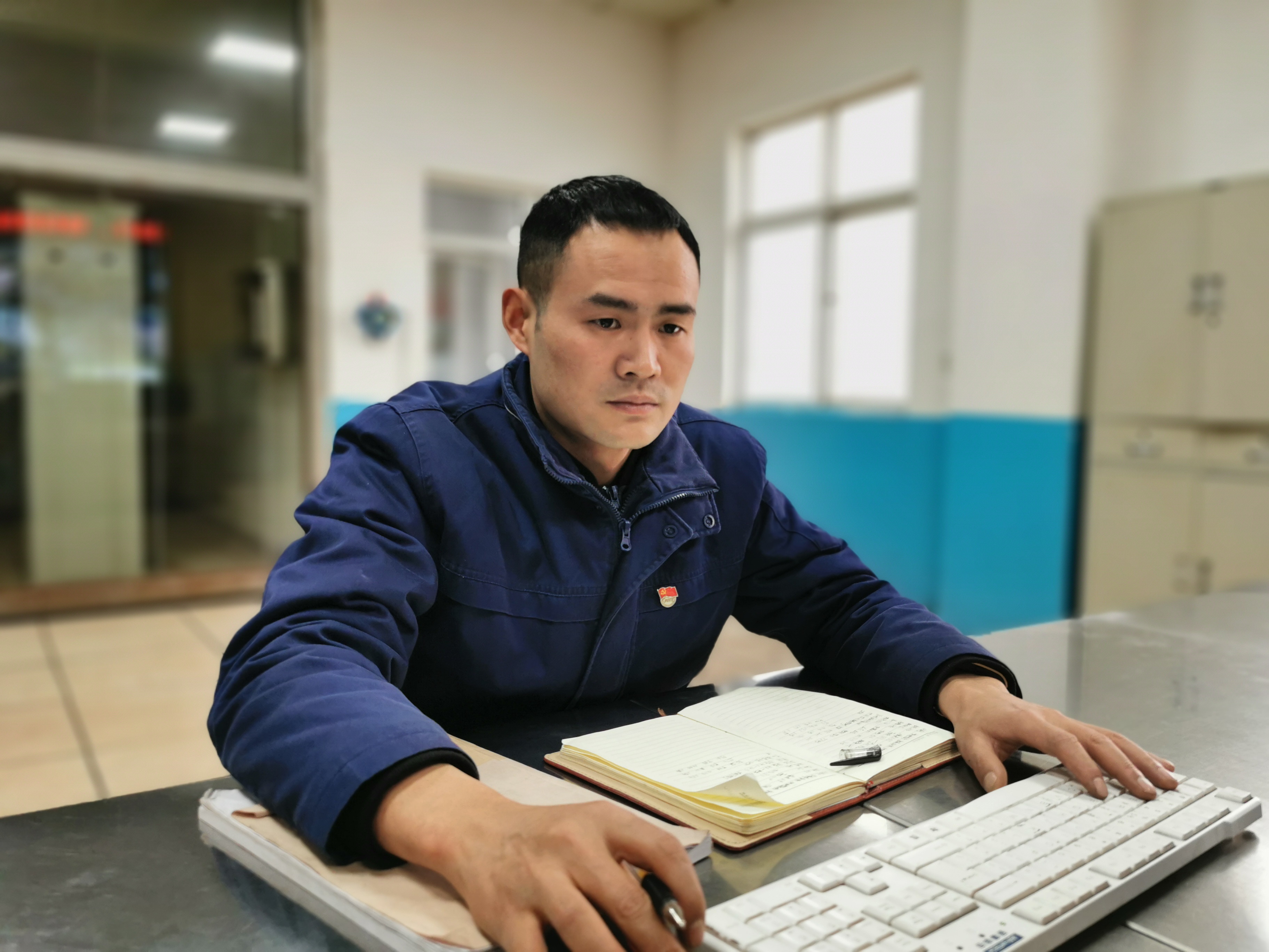 �����j���_���ļ��ȣ����Zȫ�ꡰ�M(m��n)�־���