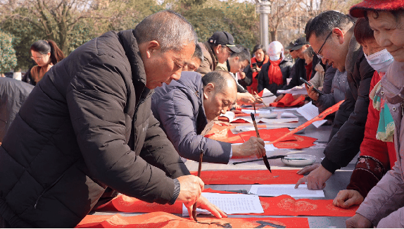 年味:溫暖的人間奔赴 年味:溫暖的人間奔赴