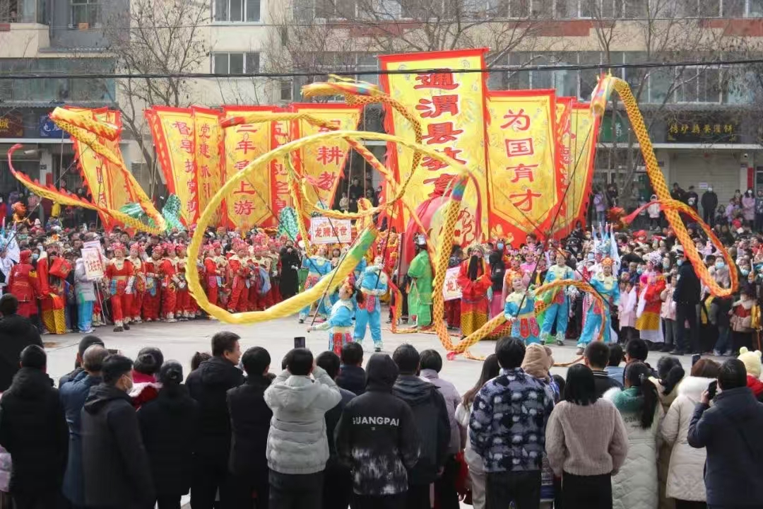 С��Ԫ�����q���L����Ĺ��c��