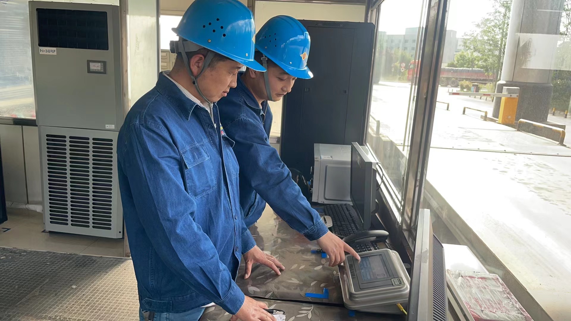 充好“滿格電” 讓計量服務一路“狂飆” 充好“滿格電” 讓計量服務一路“狂飆”