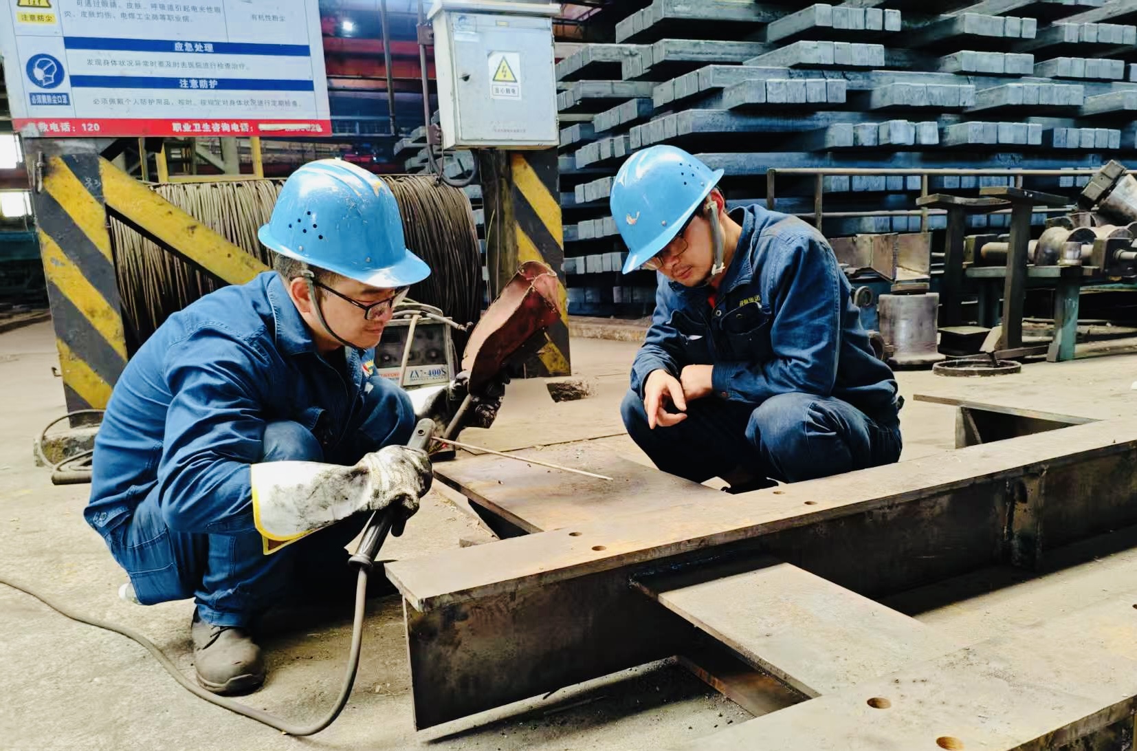 14年磨礪,毫厘之間顯匠心 -記陜鋼集團(tuán)2023-2024年度第三屆“陜鋼工匠”朱卯 14年磨礪,毫厘之間顯匠心 -記陜鋼集團(tuán)2023-2024年度第三屆“陜鋼工匠”朱卯