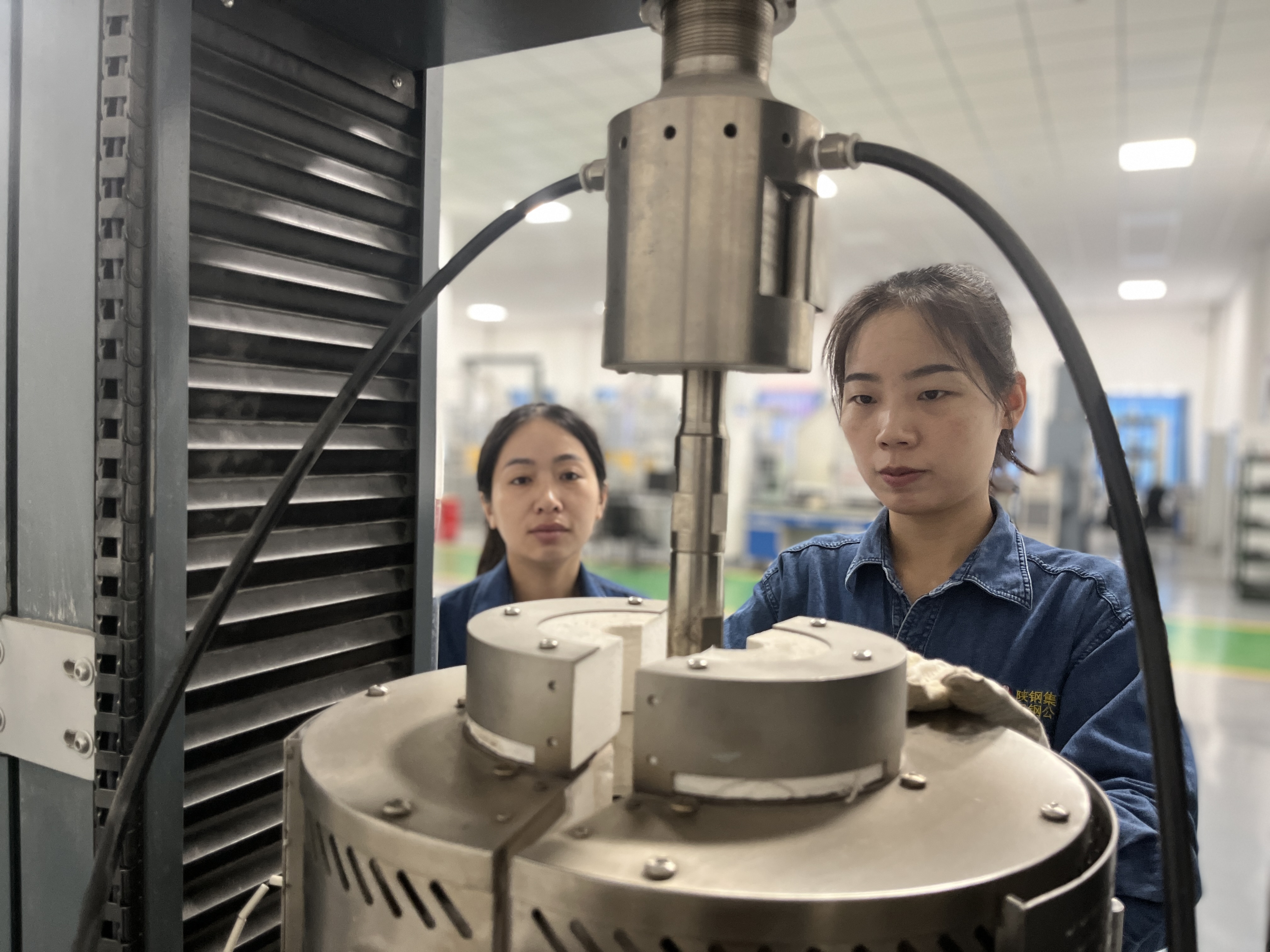 引領(lǐng)人才“浪潮” 他們亮“絕活兒”！