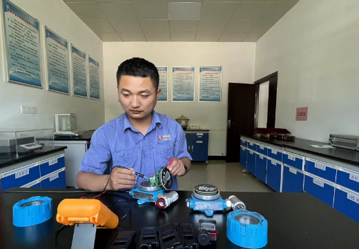 ���y��ġ��������������������