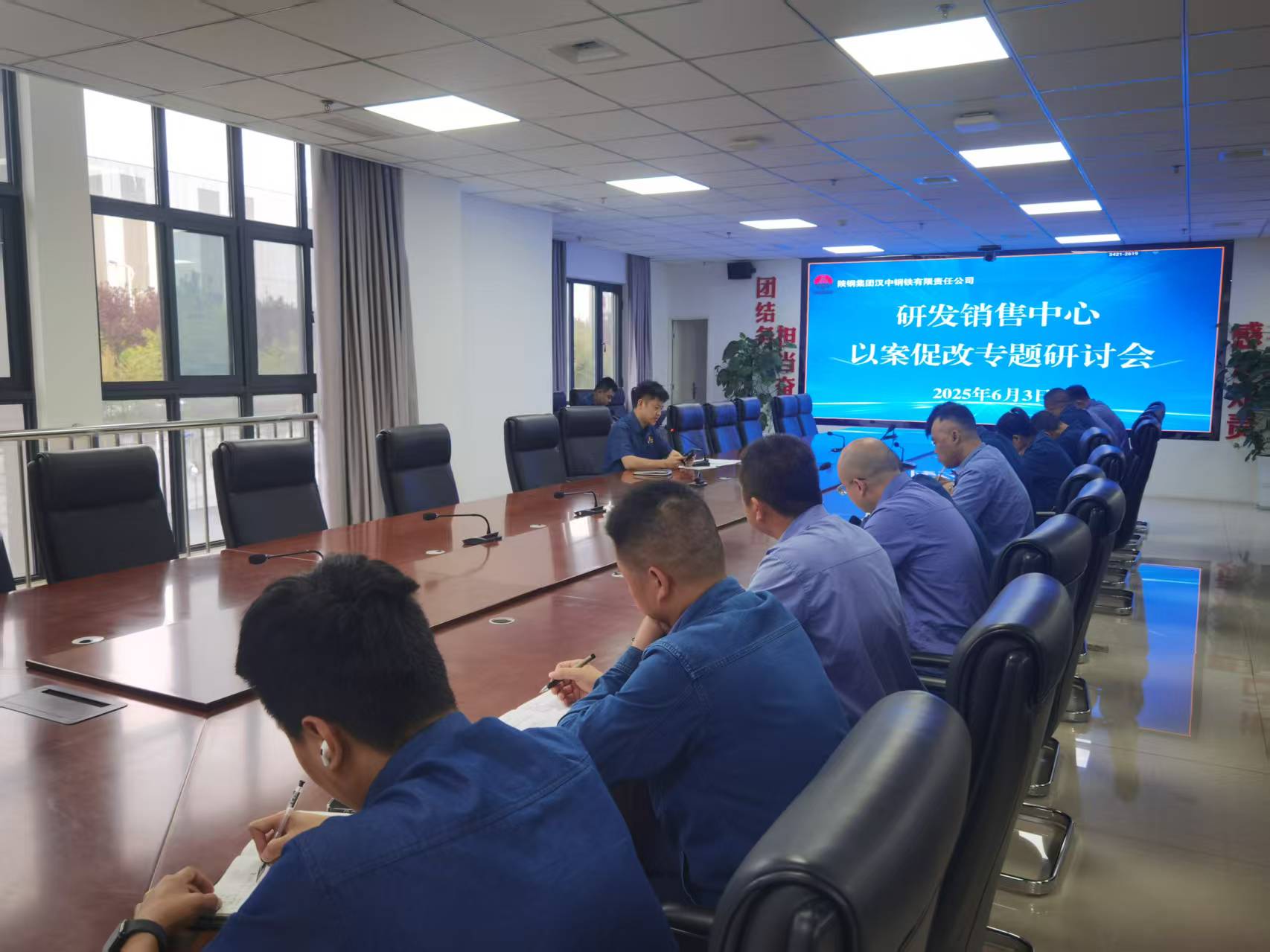 ����O(ji��n)�����M��ȭ����ע��l(f��)չ������(d��ng)����