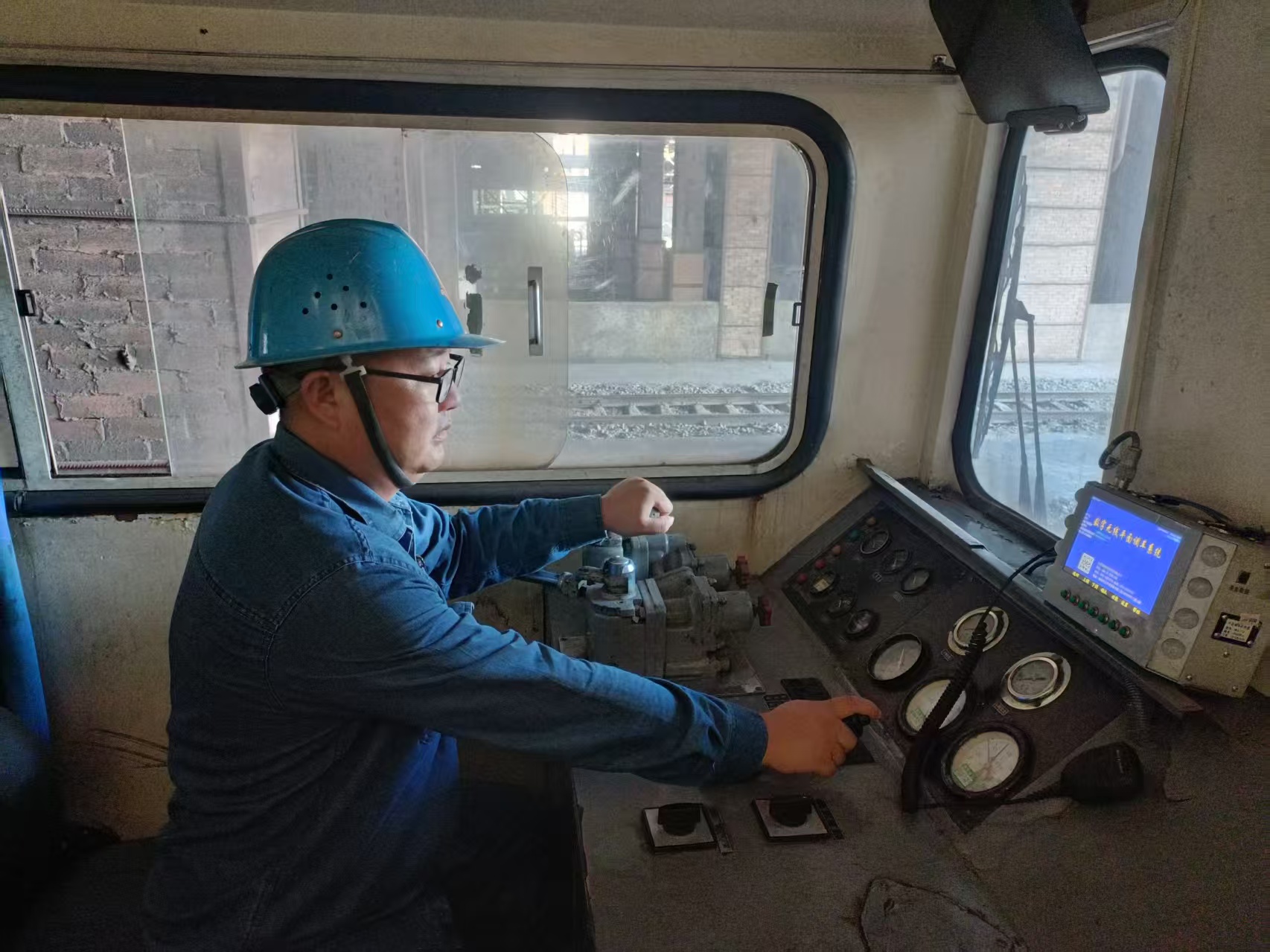 �F܉�ϵ�ȫ�����h