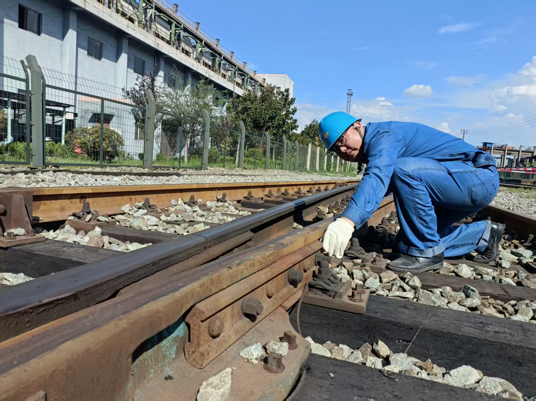 �F܉�ϵ�ȫ�����h