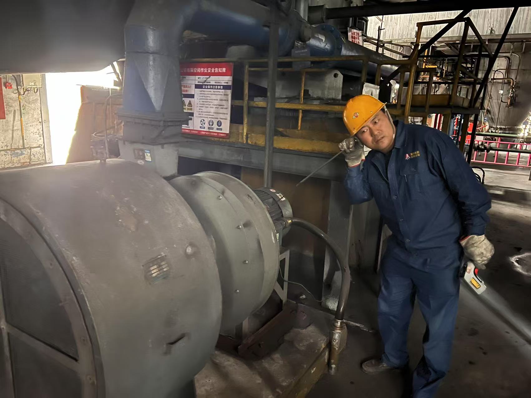 以汗水鑄就夢想,于一線綻放光芒 以汗水鑄就夢想,于一線綻放光芒