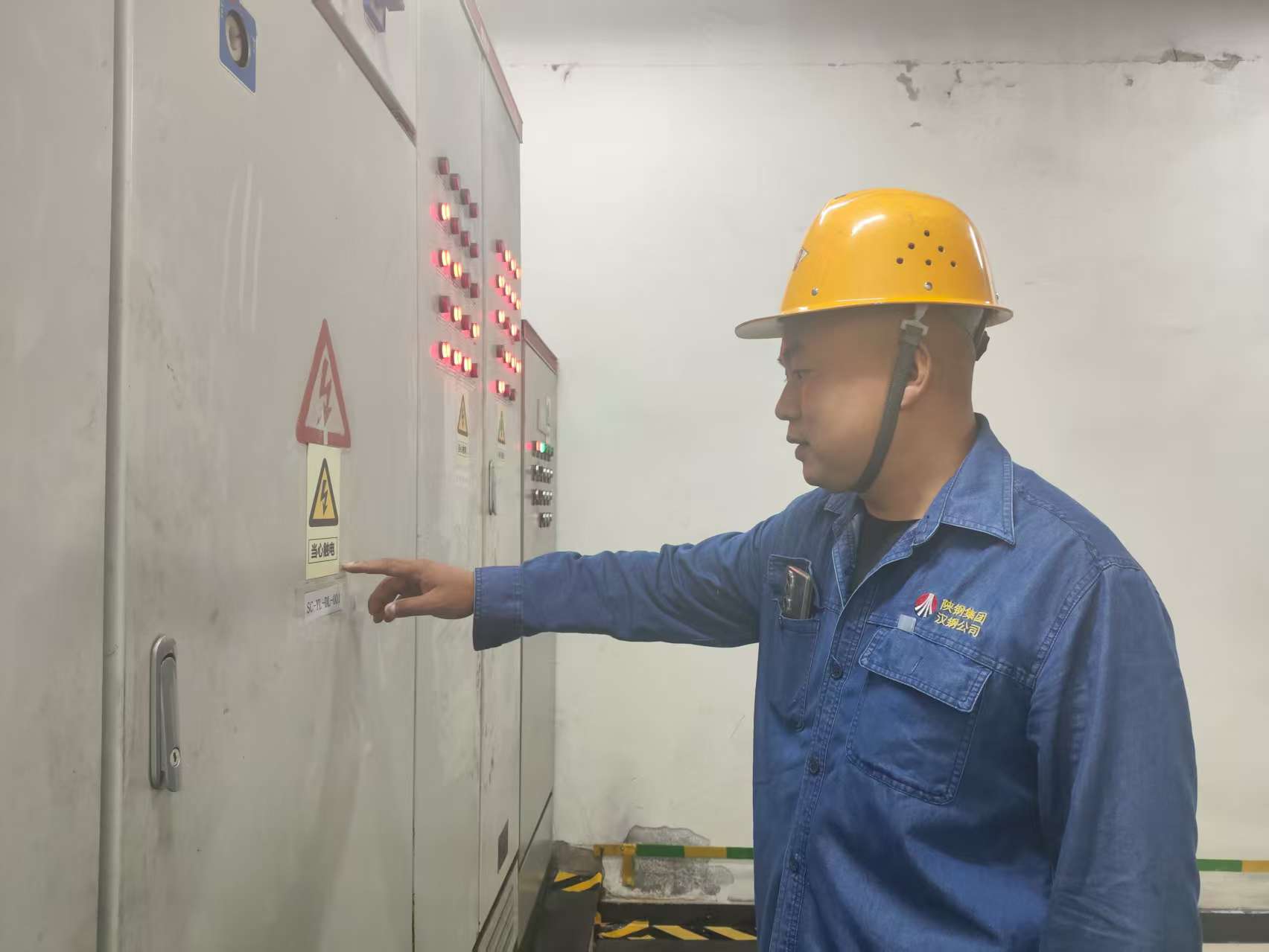 穿上工裝仍然是個“兵” 穿上工裝仍然是個“兵”