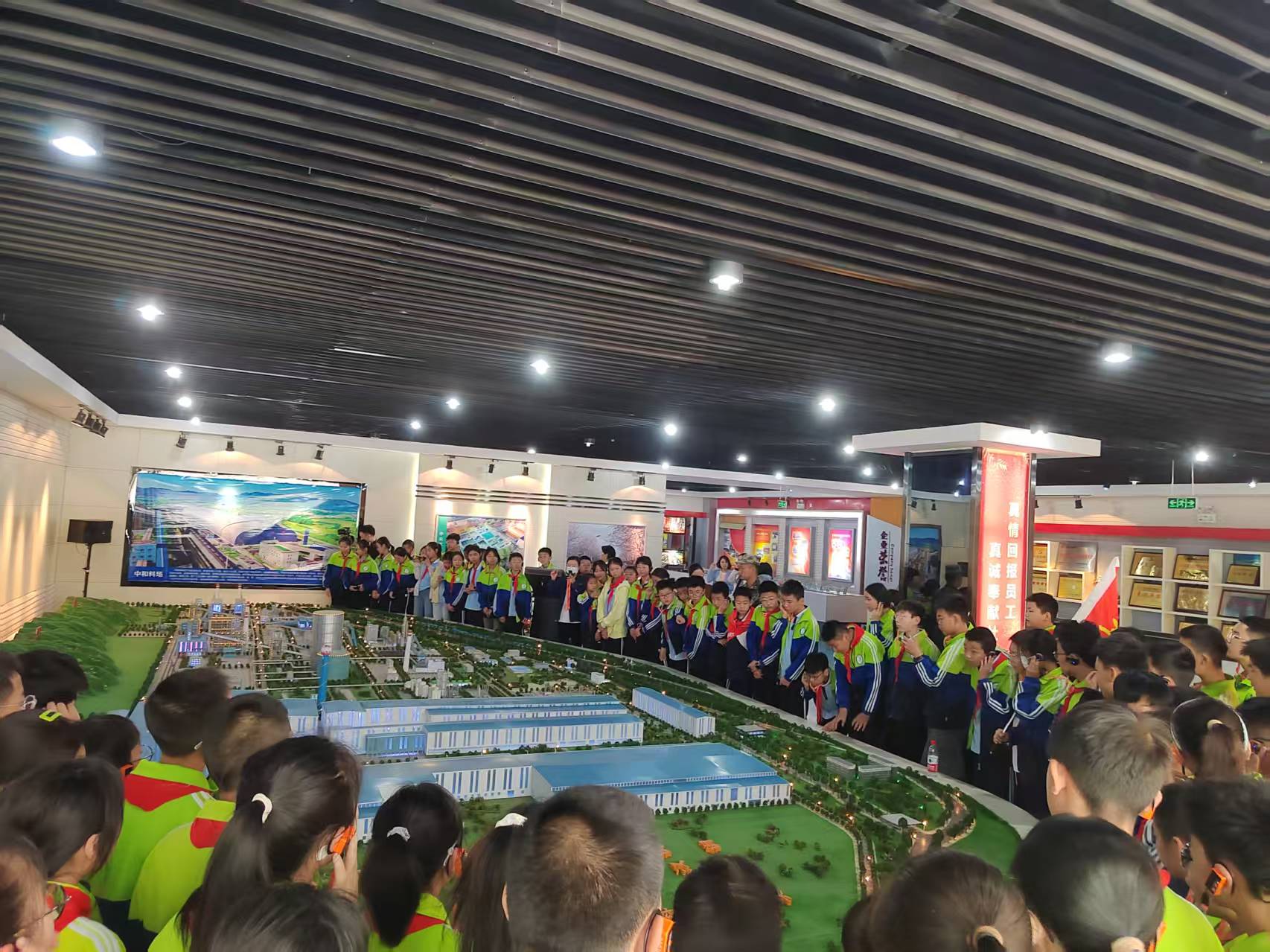 夯實(shí)研學(xué)基礎(chǔ) 打造工業(yè)旅游品牌 夯實(shí)研學(xué)基礎(chǔ) 打造工業(yè)旅游品牌