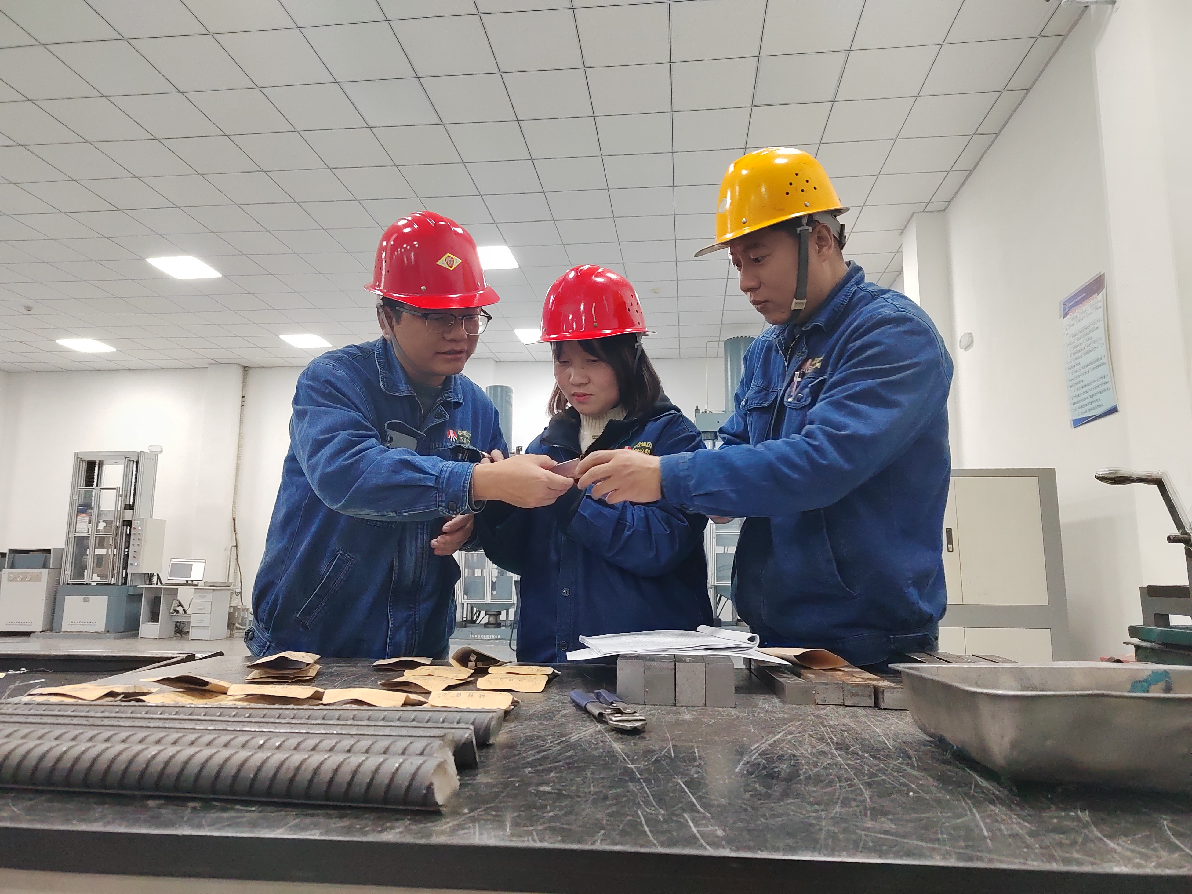 向質而生,向新而行——漢鋼公司2025年“質量月”活動紀實 向質而生,向新而行——漢鋼公司2025年“質量月”活動紀實