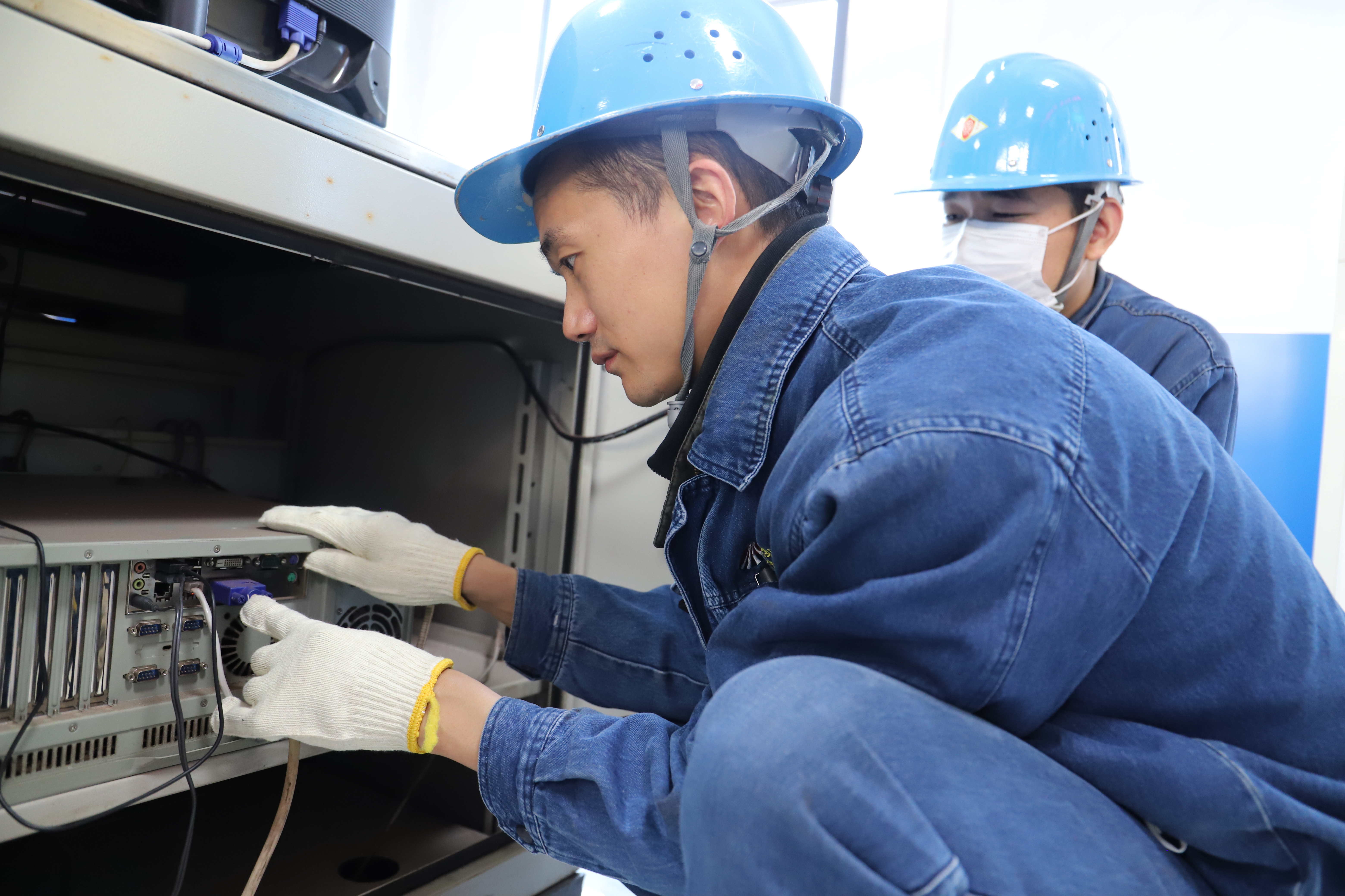 筑牢“安全堤” 激活“一池水” 筑牢“安全堤” 激活“一池水”